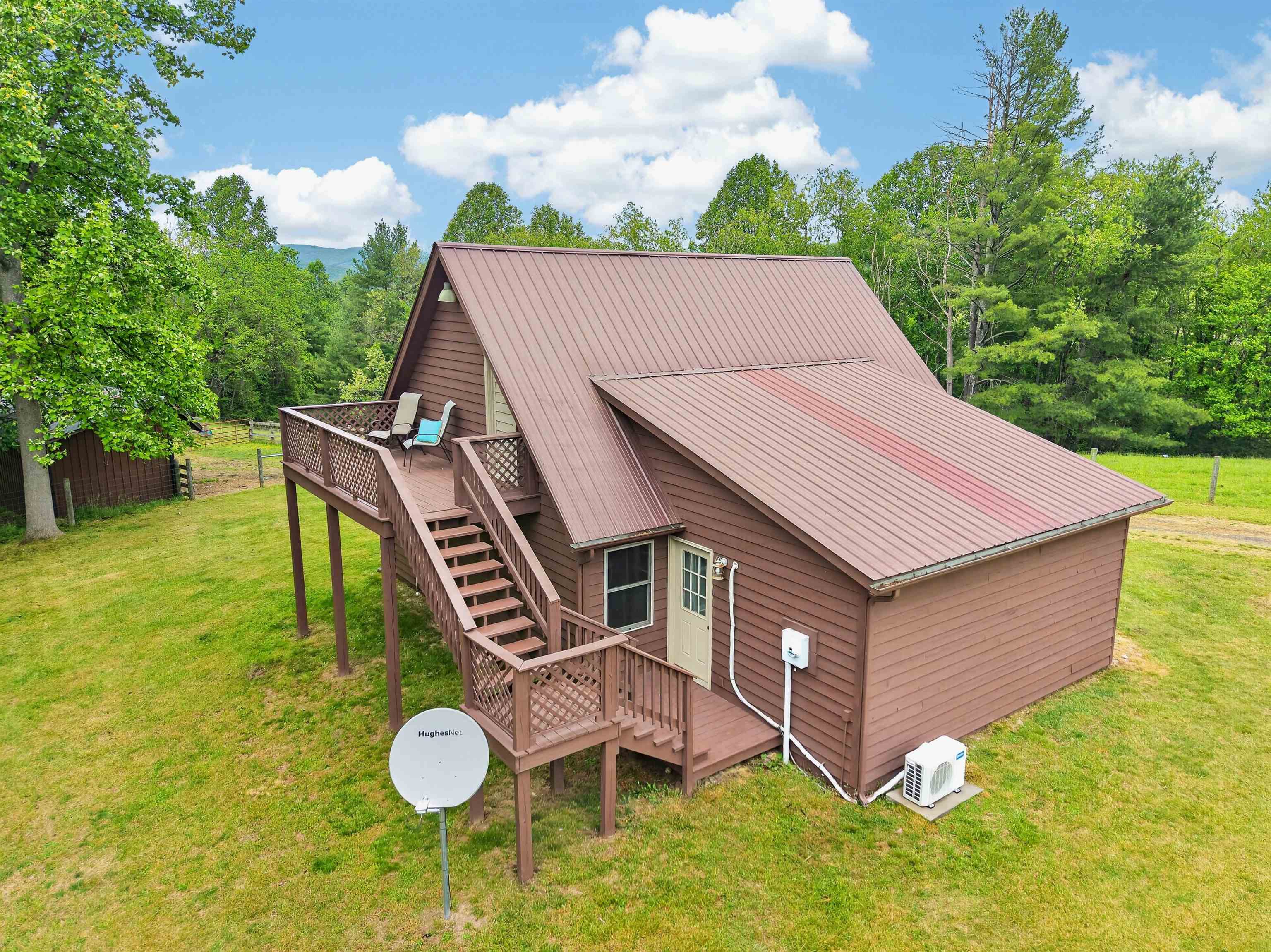 2875 Sylvatus Smith Road Hillsville VA 24343
