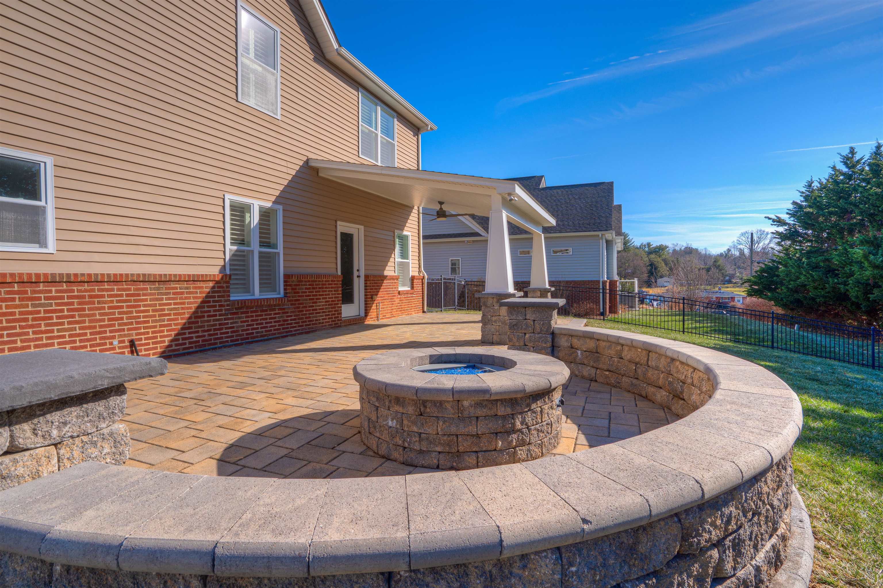 906 Kentwood Drive Blacksburg VA 24060