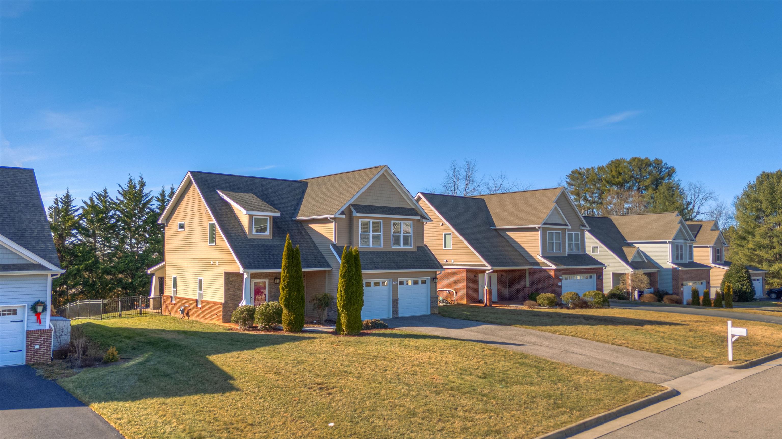906 Kentwood Drive Blacksburg VA 24060