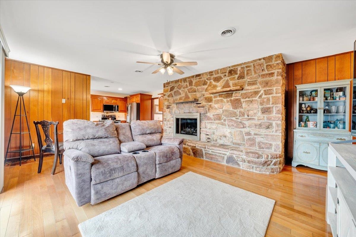 1167 Saint Peters Road Speedwell VA 24374