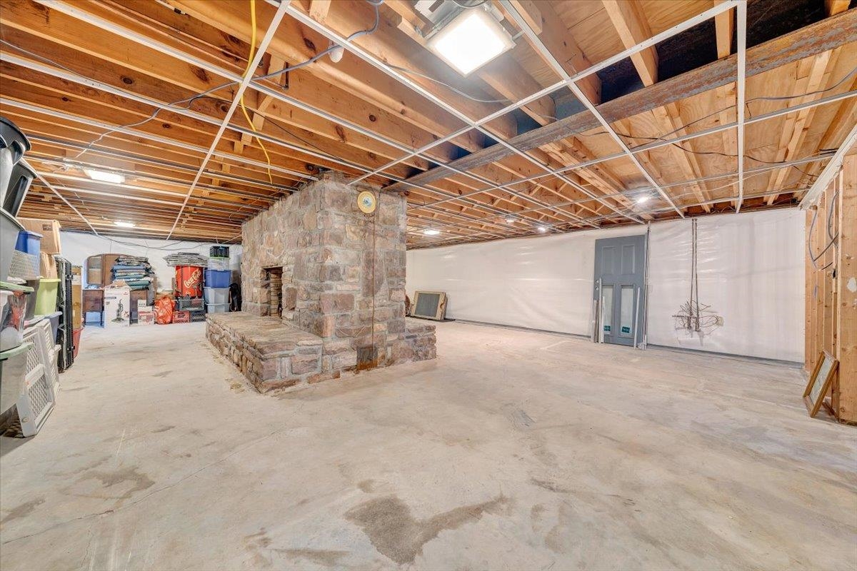 1167 Saint Peters Road Speedwell VA 24374