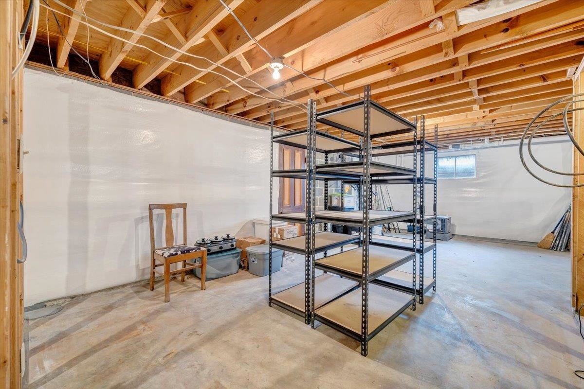 1167 Saint Peters Road Speedwell VA 24374