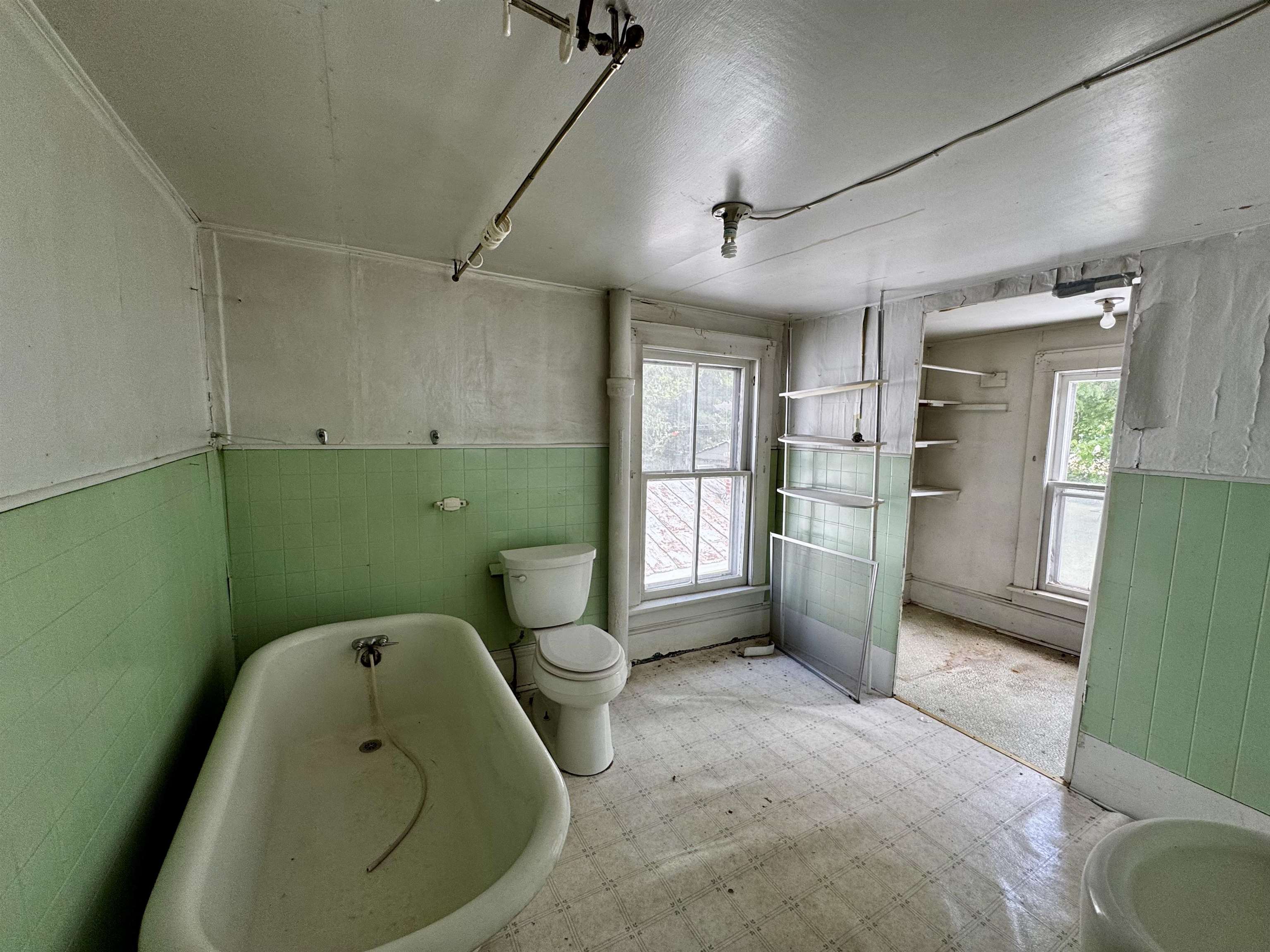 1619 Downey Street Radford VA 24141