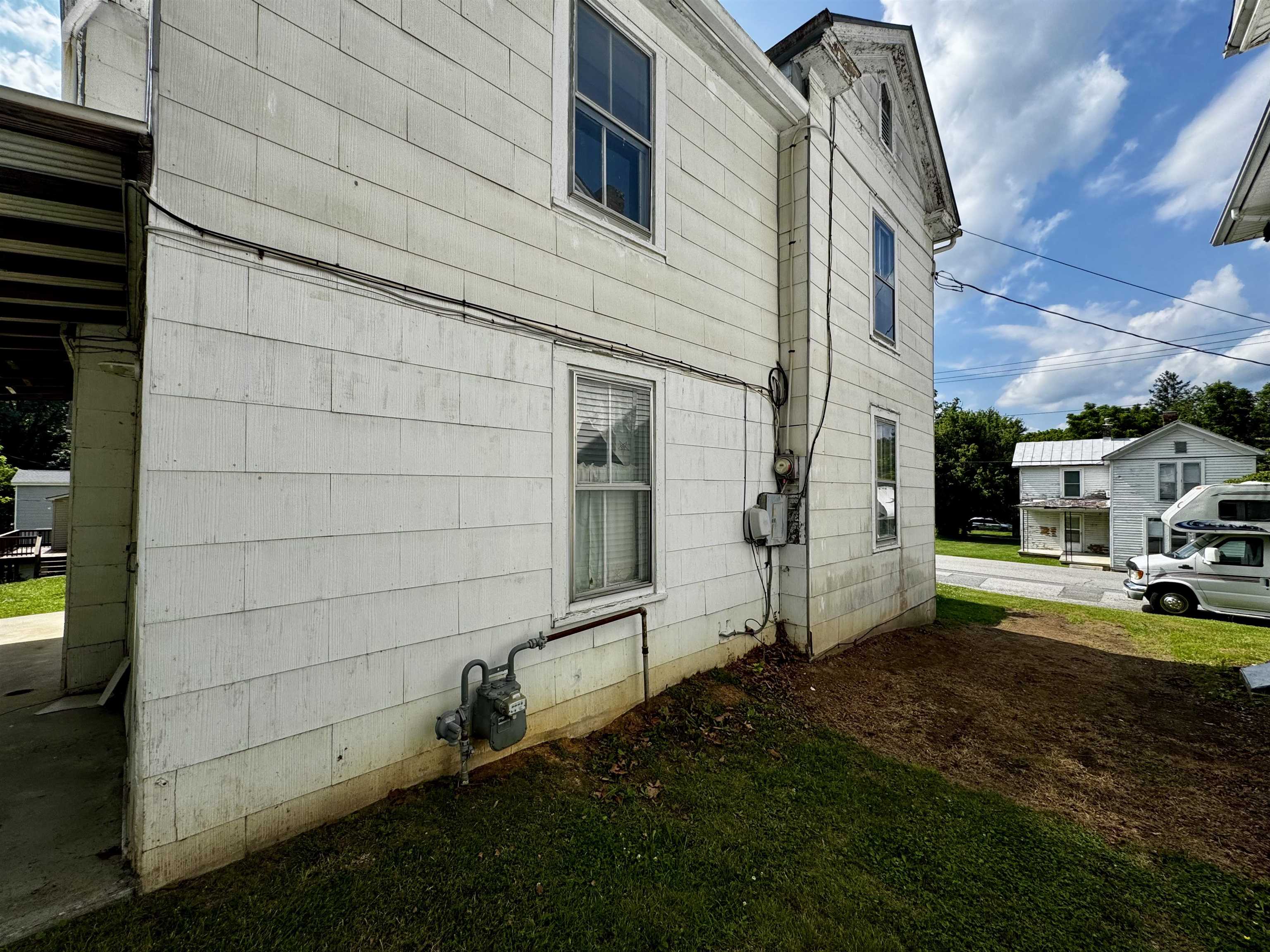 1619 Downey Street Radford VA 24141