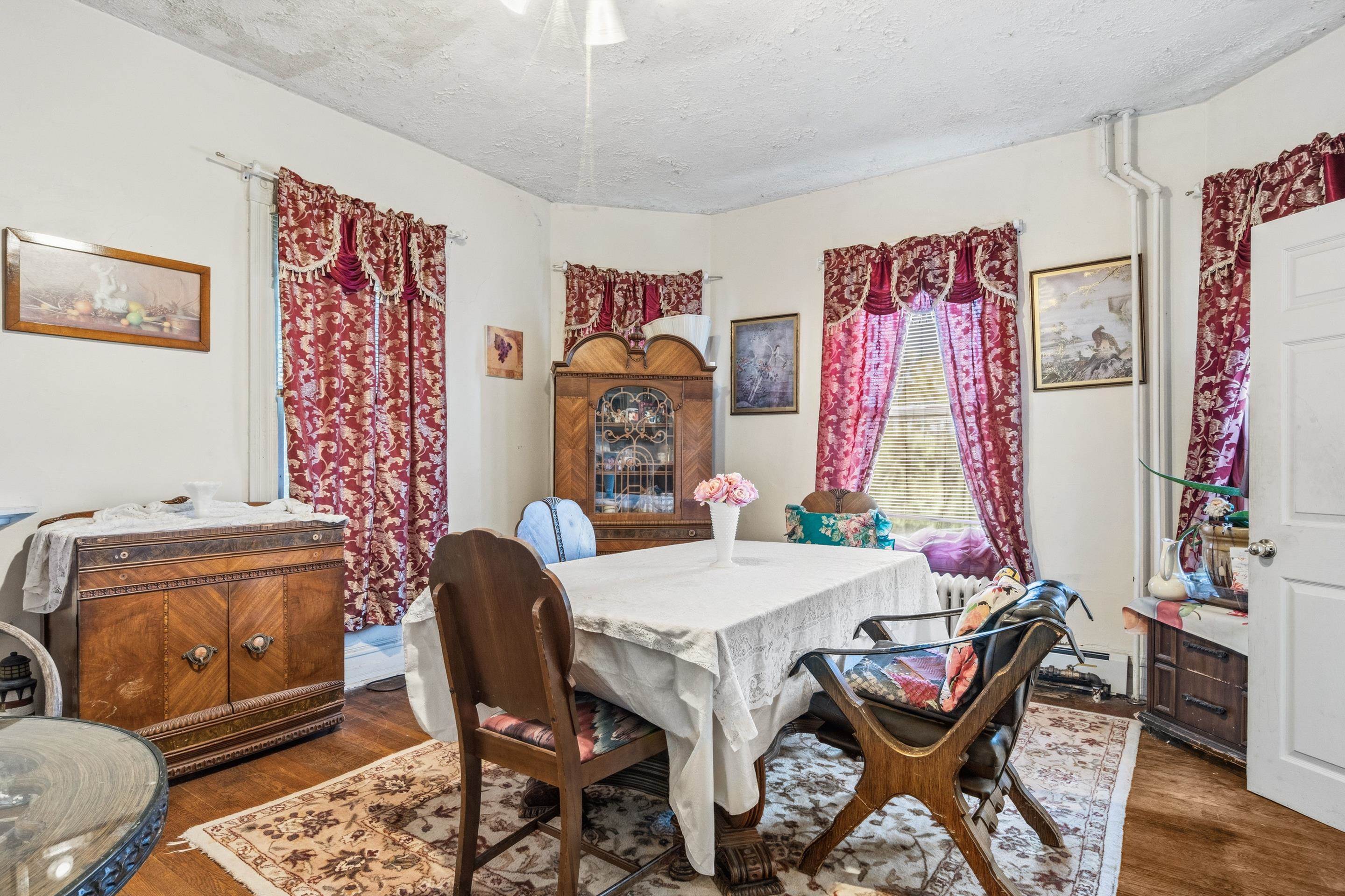 216 3rd Street Radford VA 24141