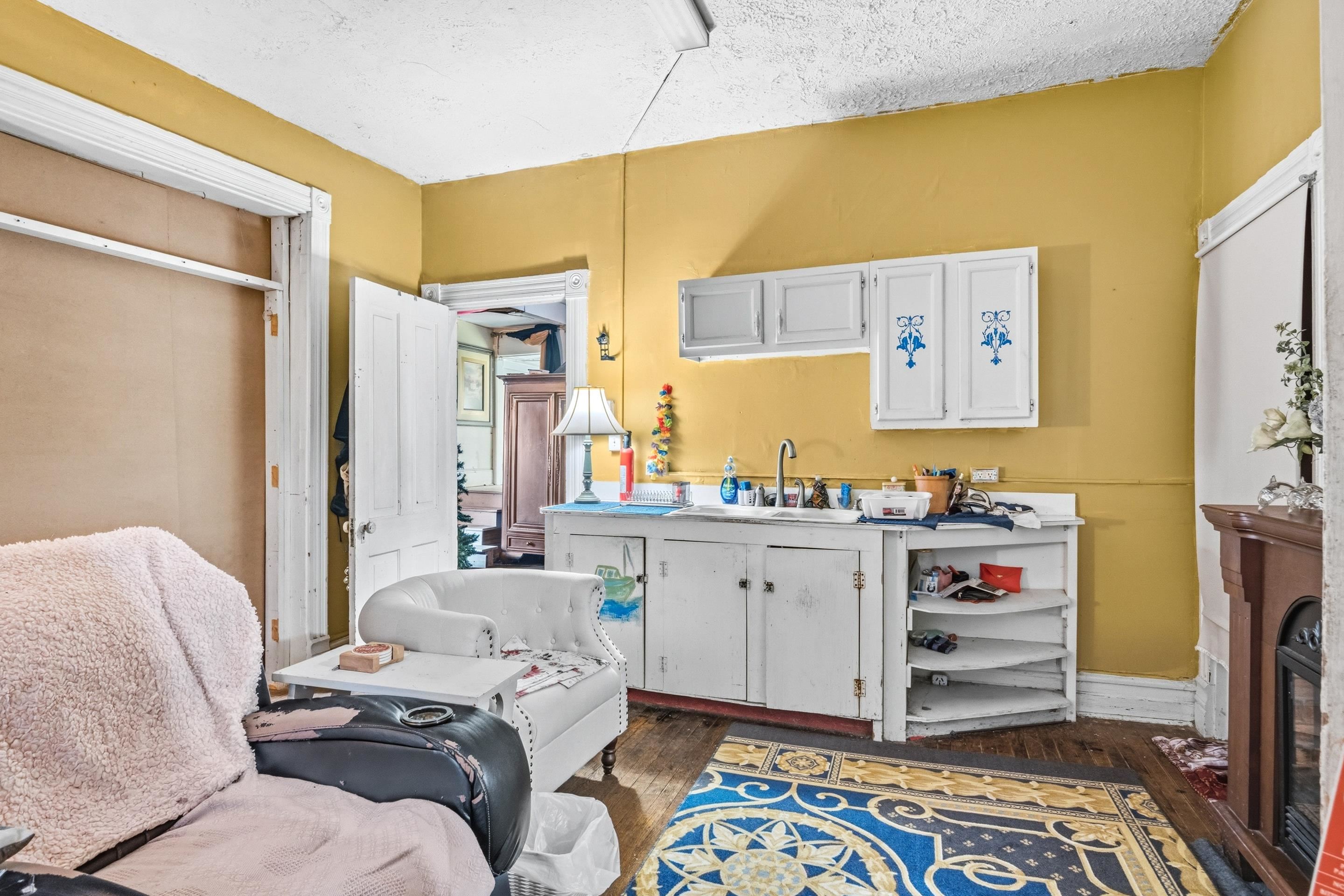 216 3rd Street Radford VA 24141