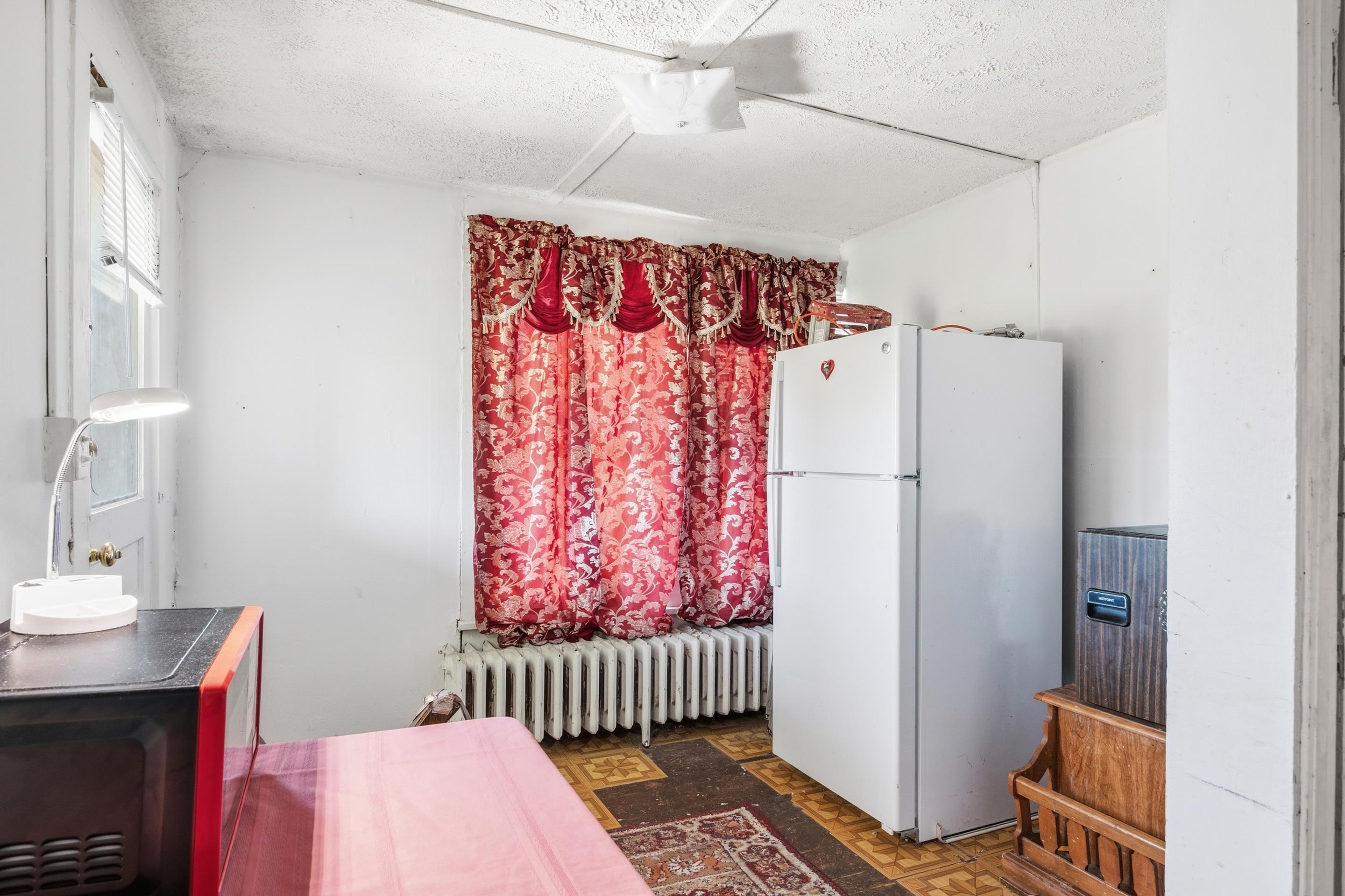 216 3rd Street Radford VA 24141