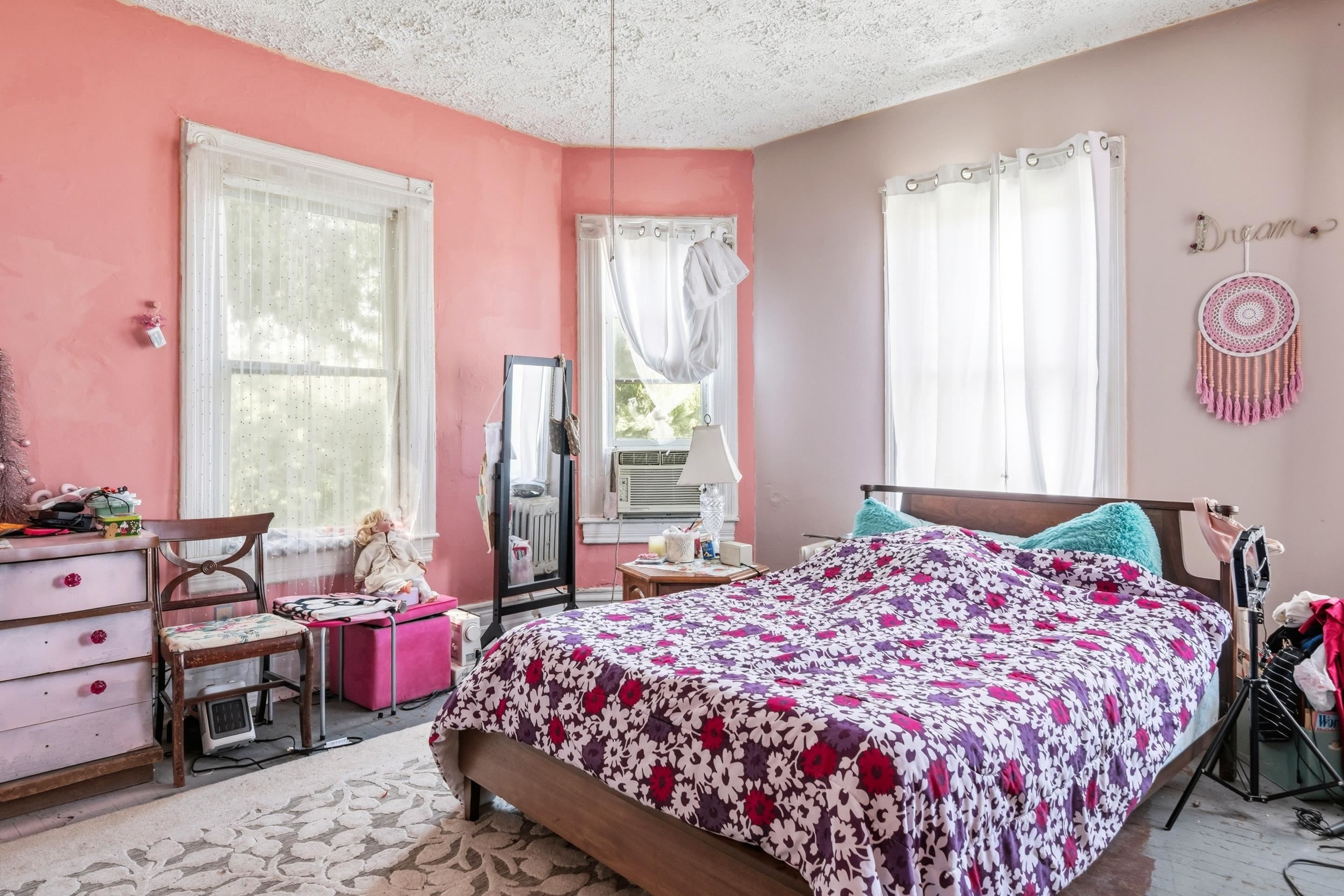 216 3rd Street Radford VA 24141