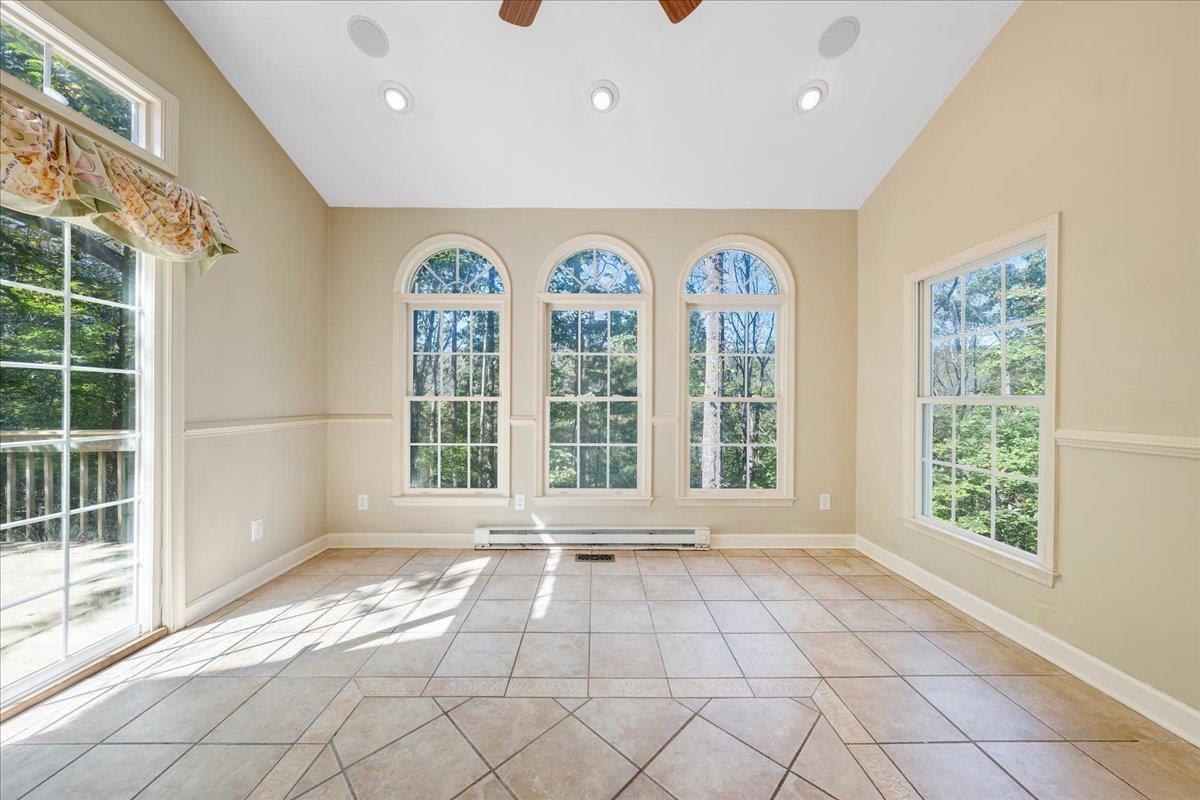 5539 Highfields Road Roanoke VA 24018