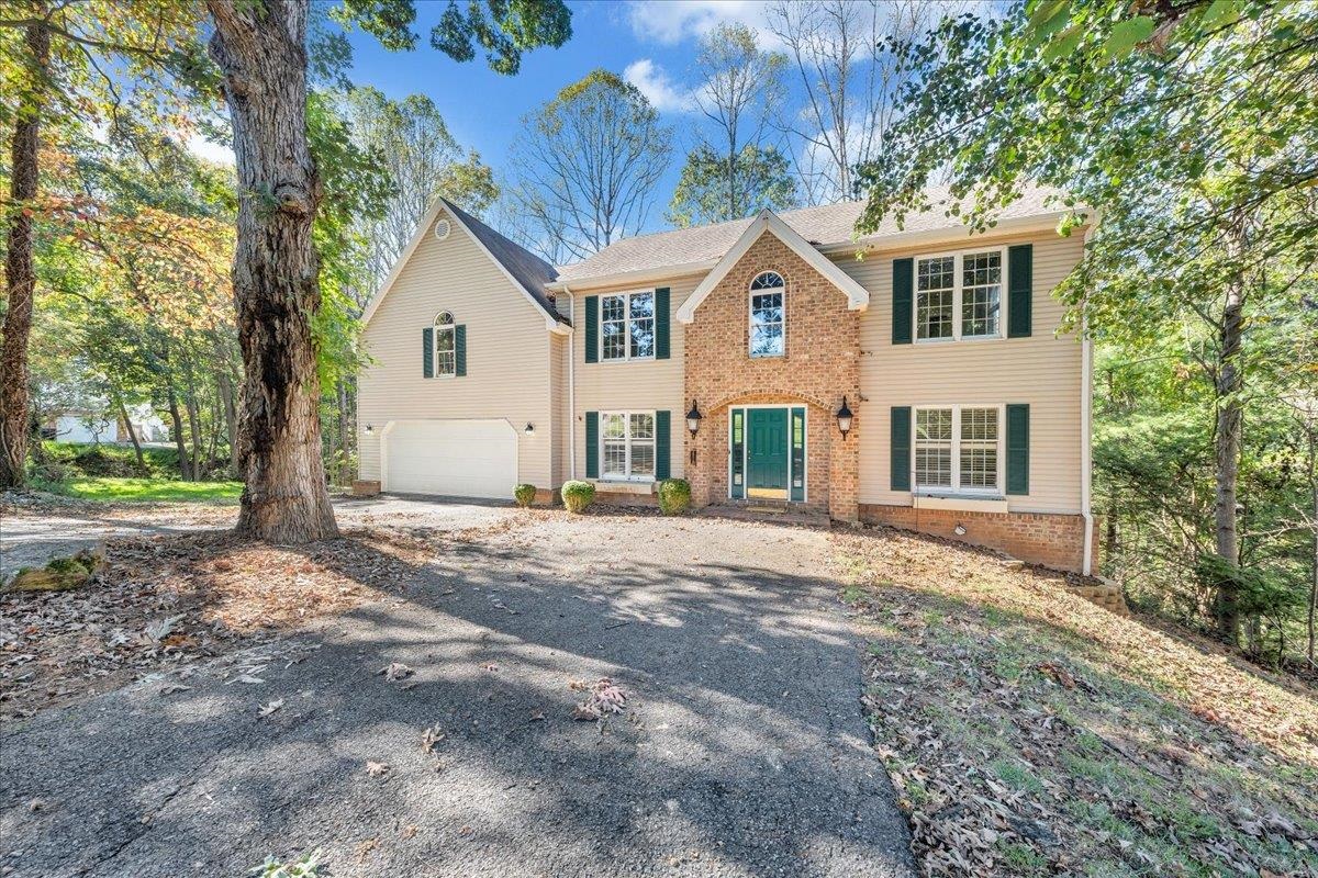 5539 Highfields Road Roanoke VA 24018