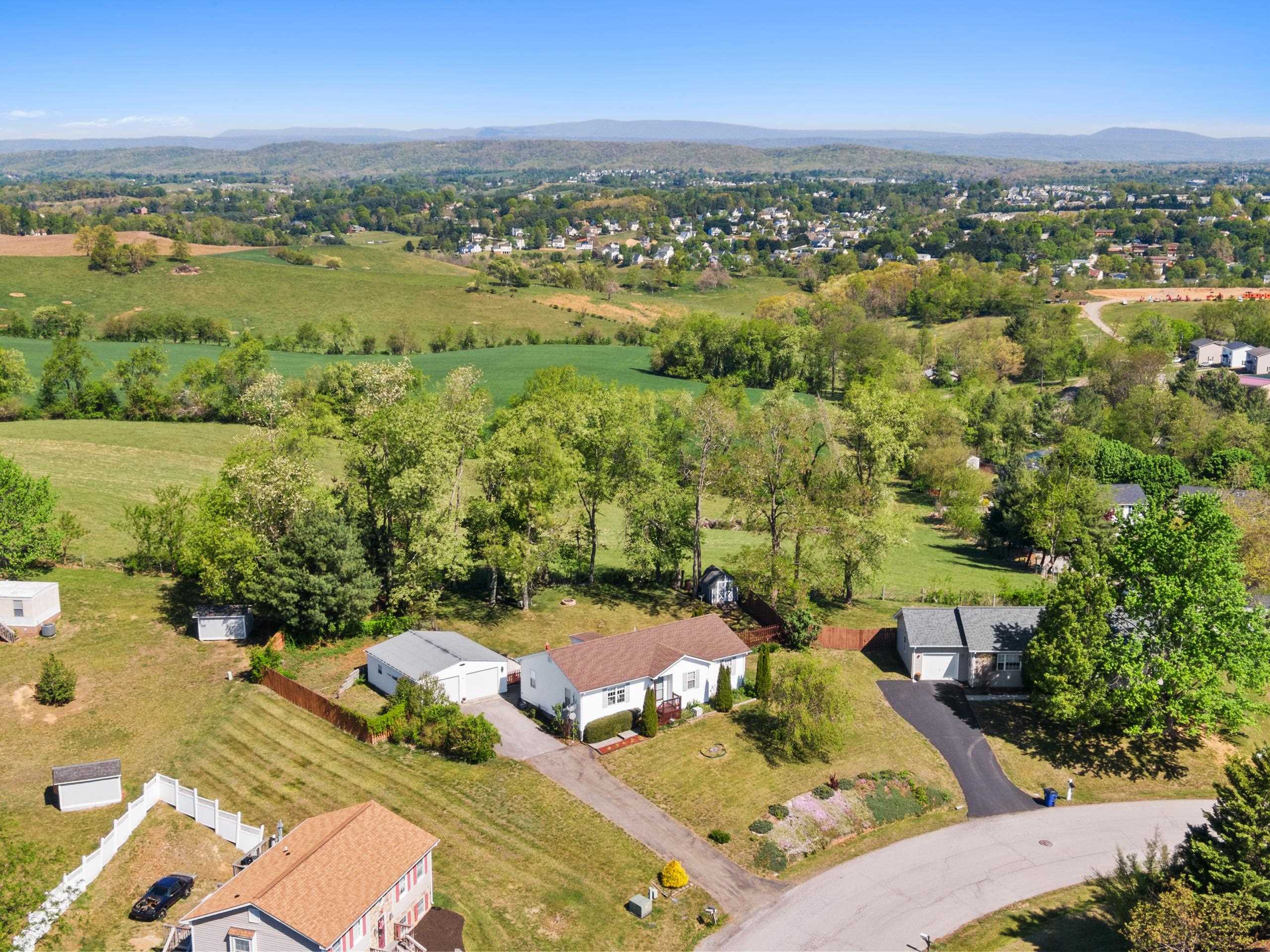 700 Warren Court Christiansburg VA 24073