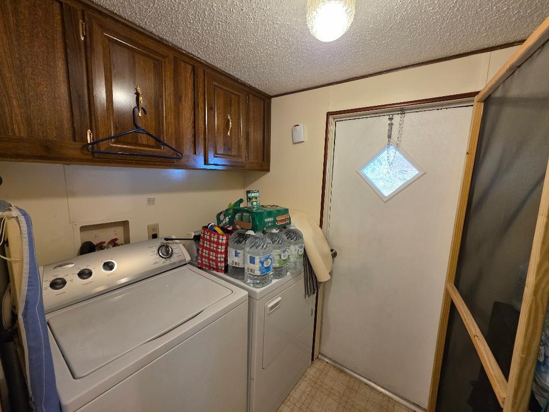 2418 Julia Simpkins Road Hiwassee VA 24347