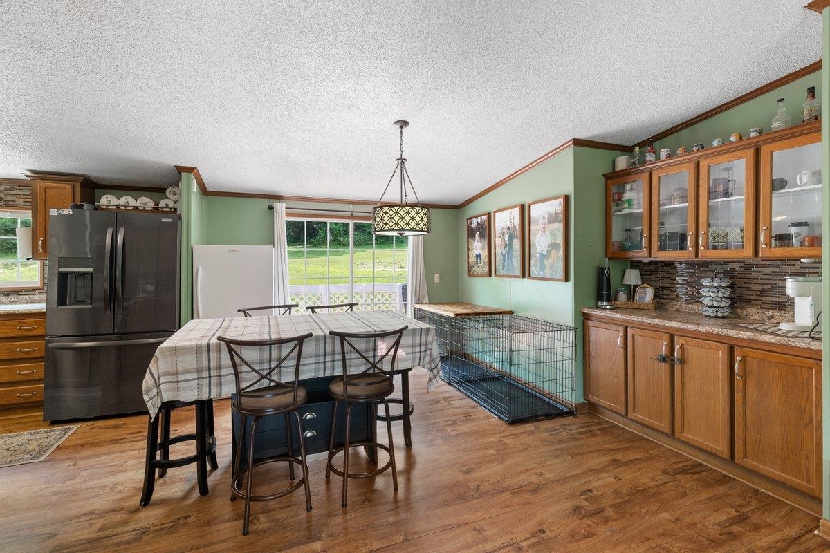 879 Cross Avenue Pearisburg VA 24134