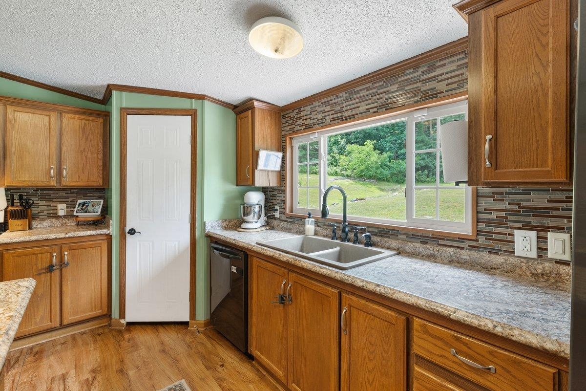 879 Cross Avenue Pearisburg VA 24134