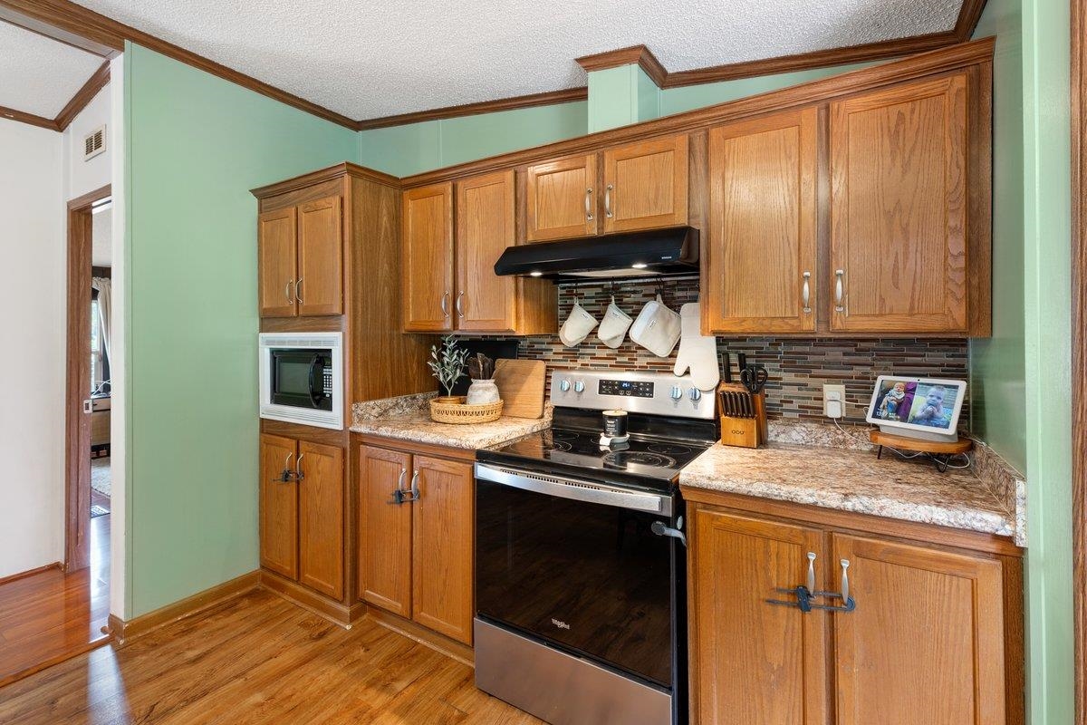 879 Cross Avenue Pearisburg VA 24134