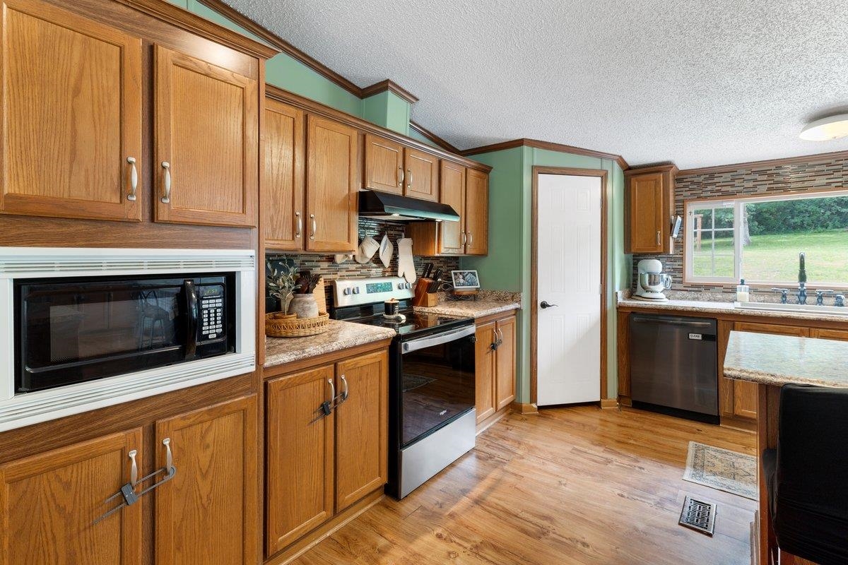879 Cross Avenue Pearisburg VA 24134