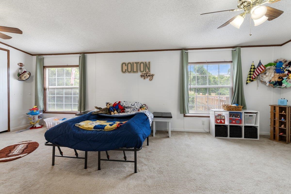 879 Cross Avenue Pearisburg VA 24134
