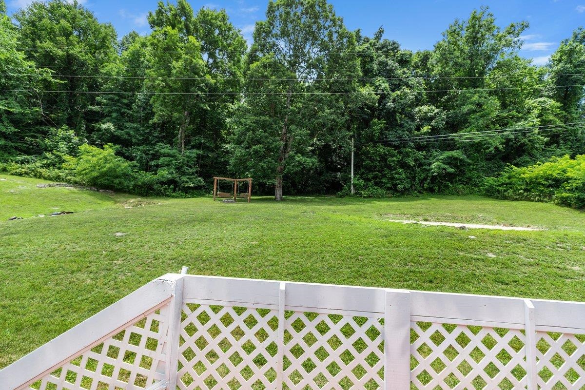879 Cross Avenue Pearisburg VA 24134