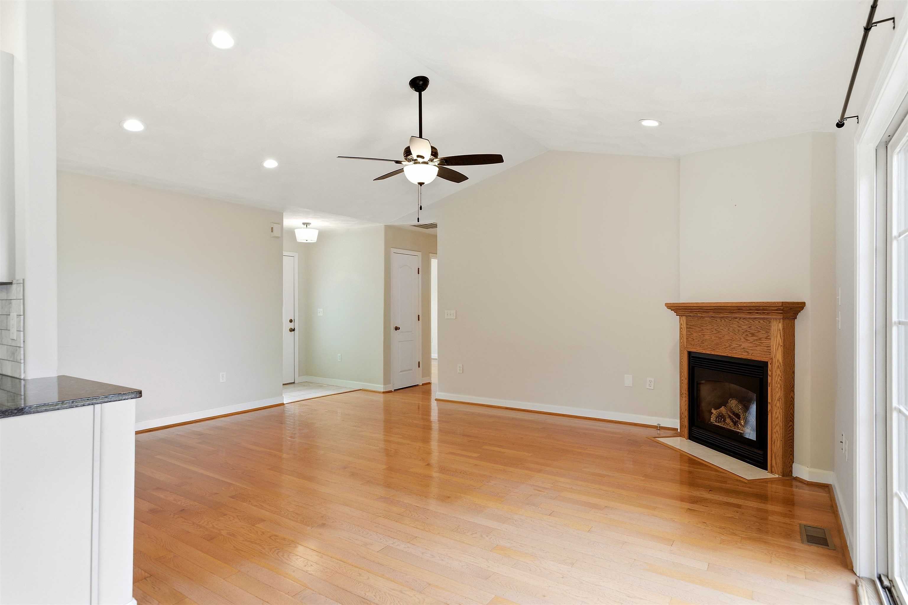 1083 Pheasant Lane Pulaski VA 24301