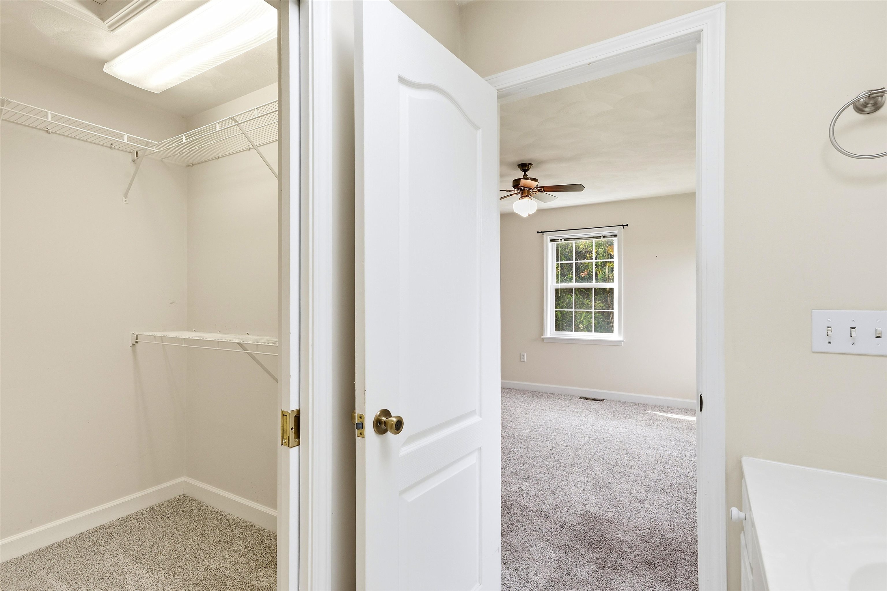 1083 Pheasant Lane Pulaski VA 24301