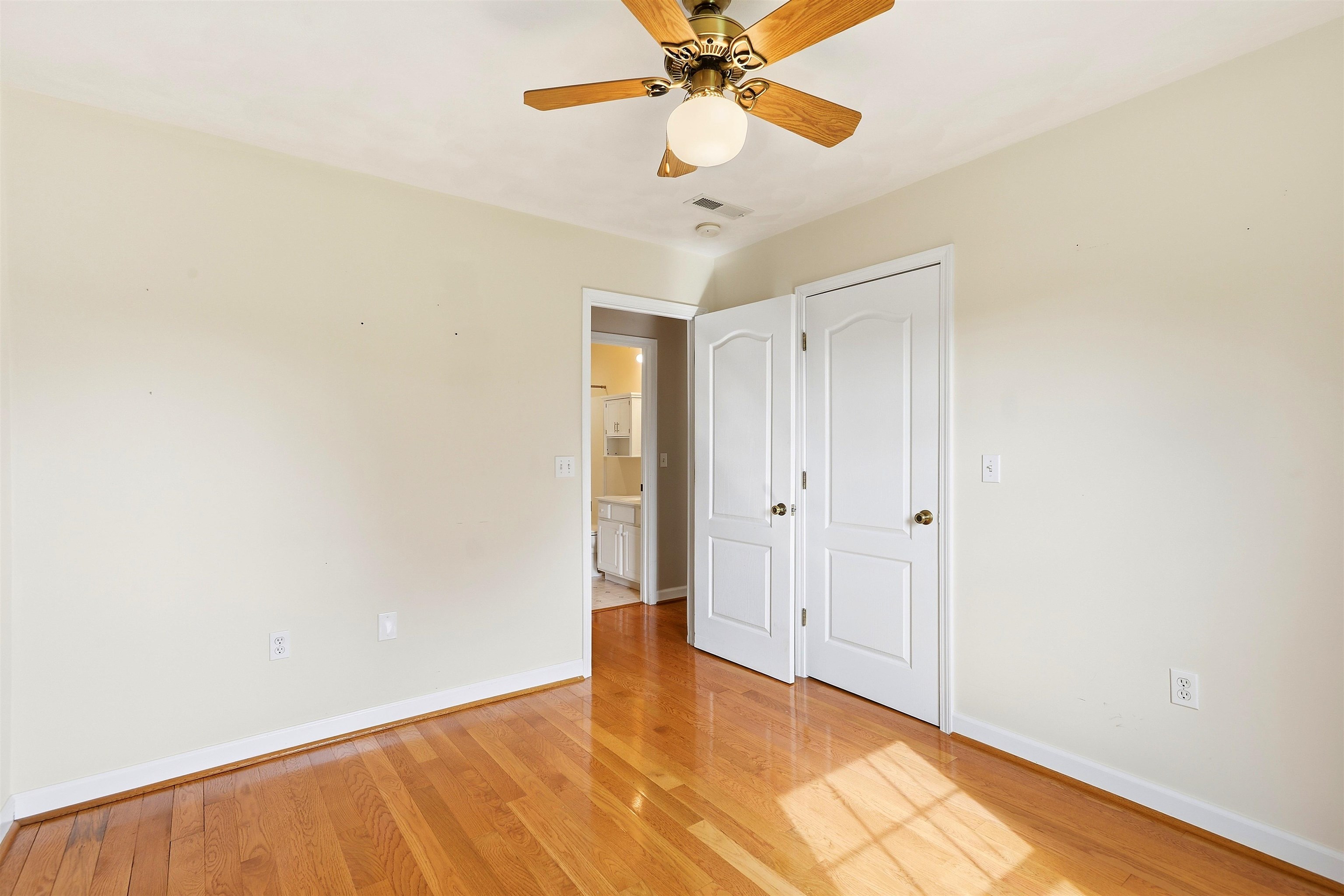 1083 Pheasant Lane Pulaski VA 24301