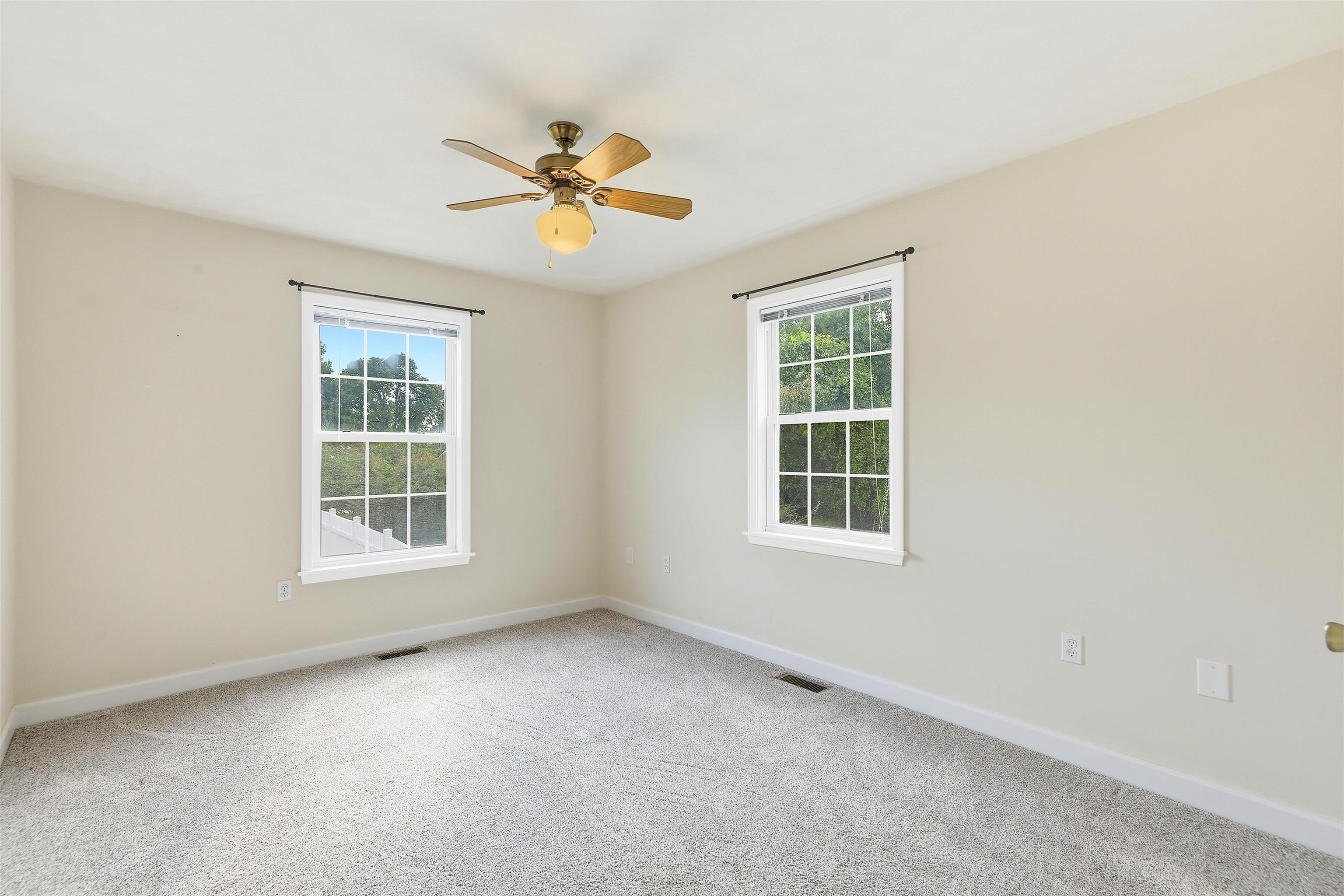 1083 Pheasant Lane Pulaski VA 24301