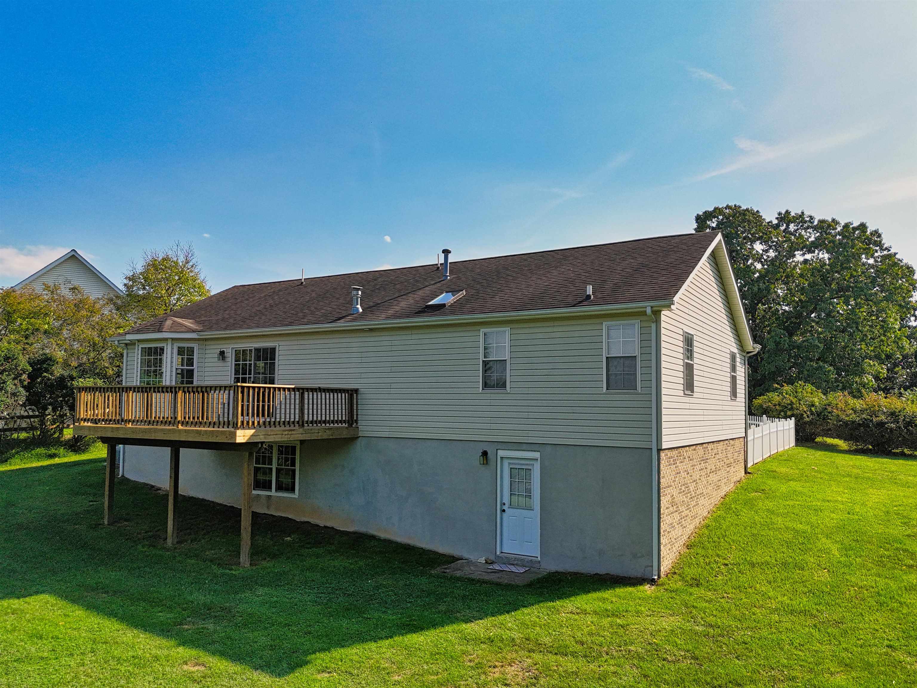 1083 Pheasant Lane Pulaski VA 24301