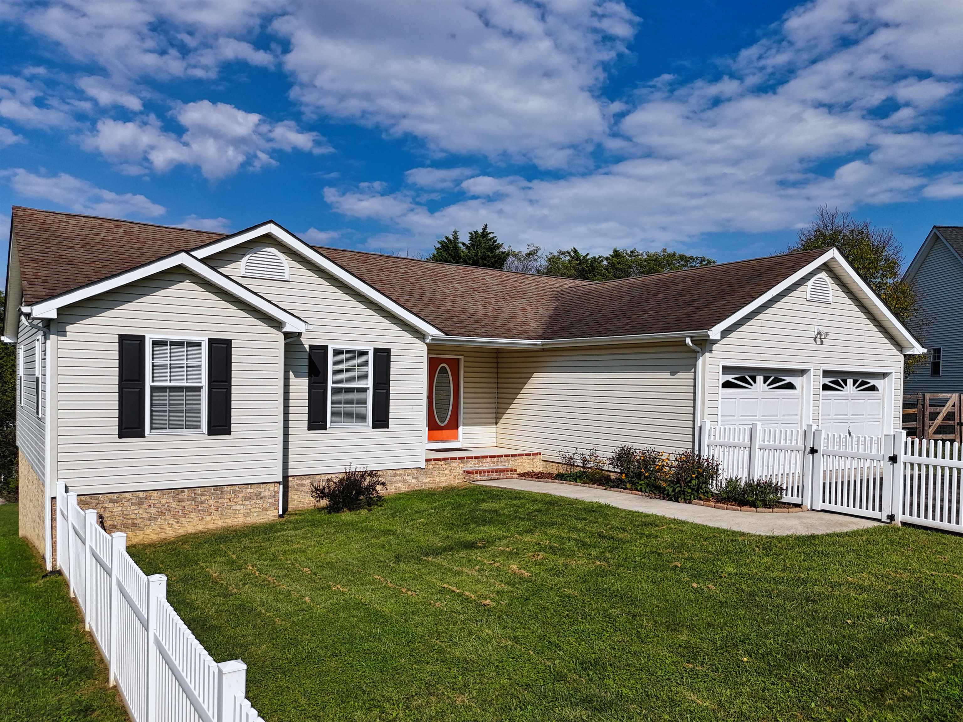 1083 Pheasant Lane Pulaski VA 24301
