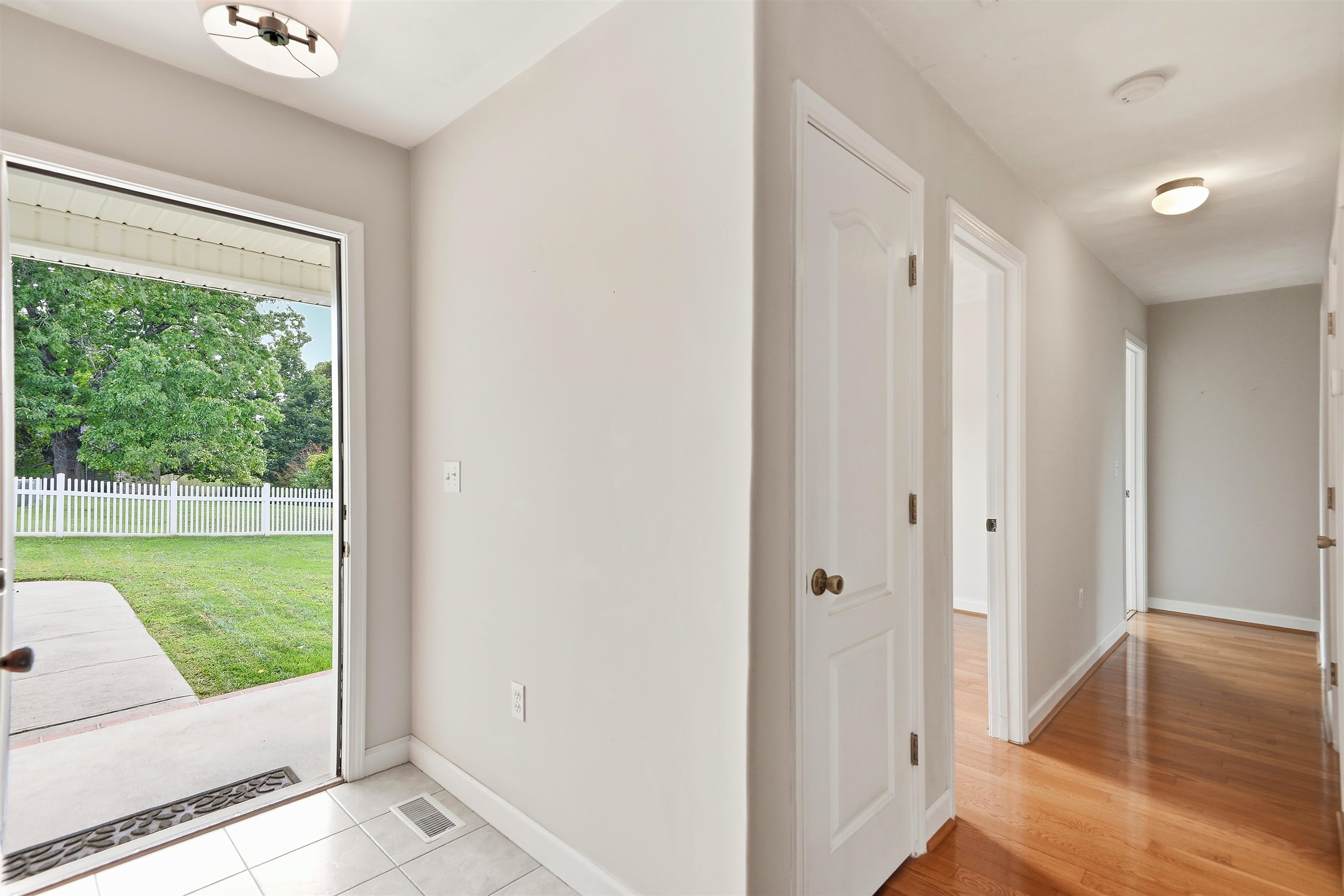 1083 Pheasant Lane Pulaski VA 24301