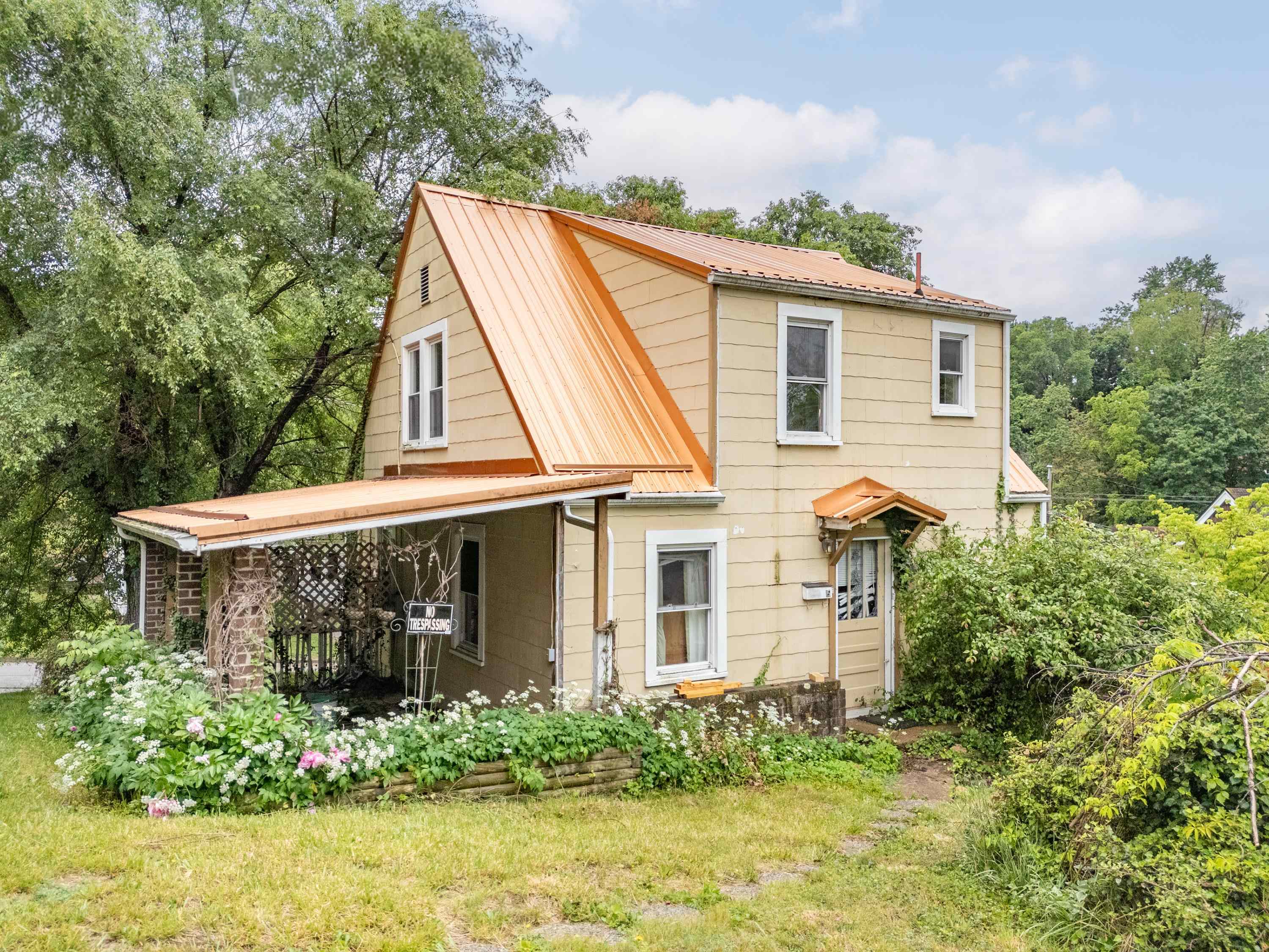 15 4th Street SE Pulaski VA 24301
