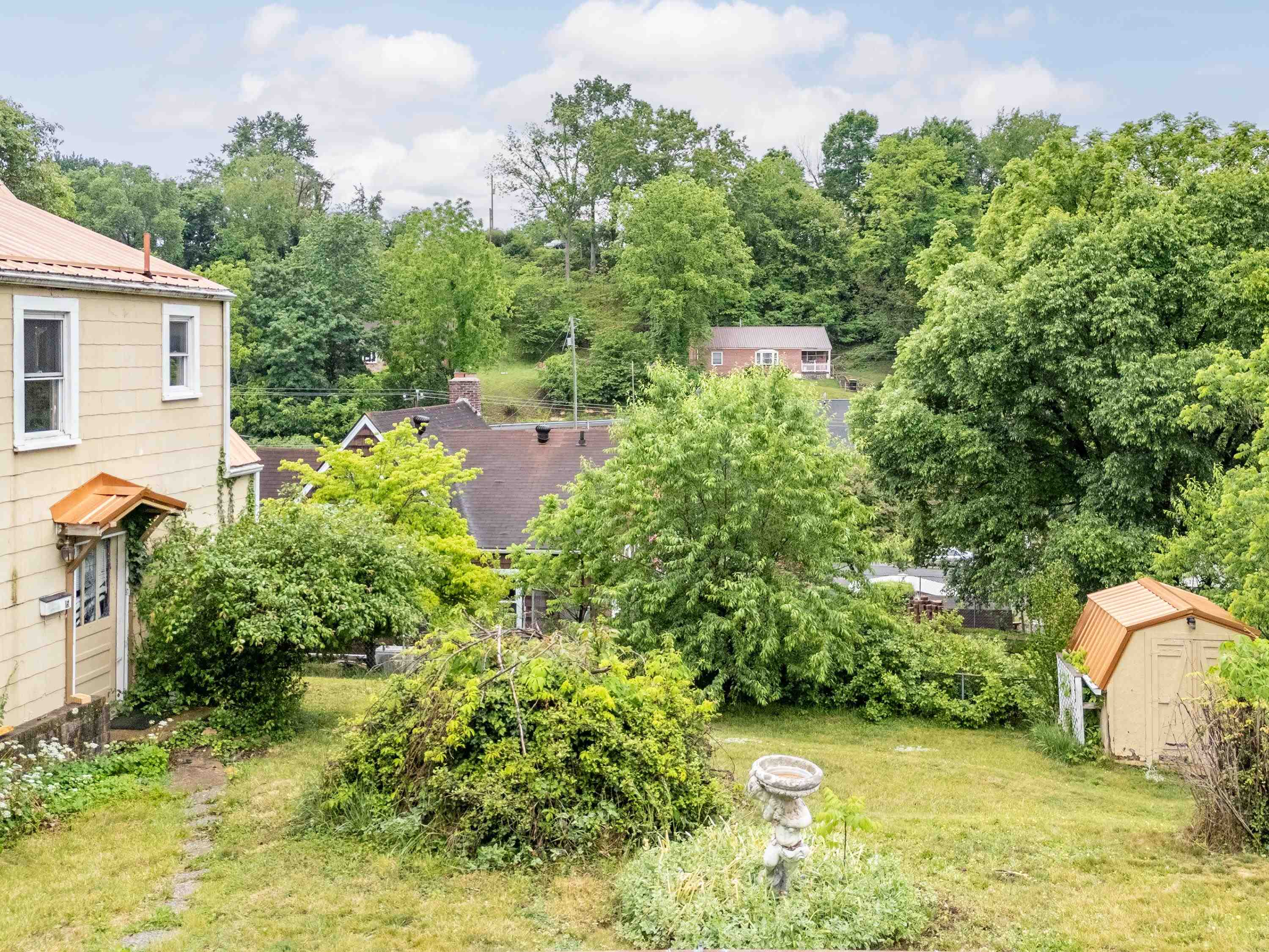 15 4th Street SE Pulaski VA 24301