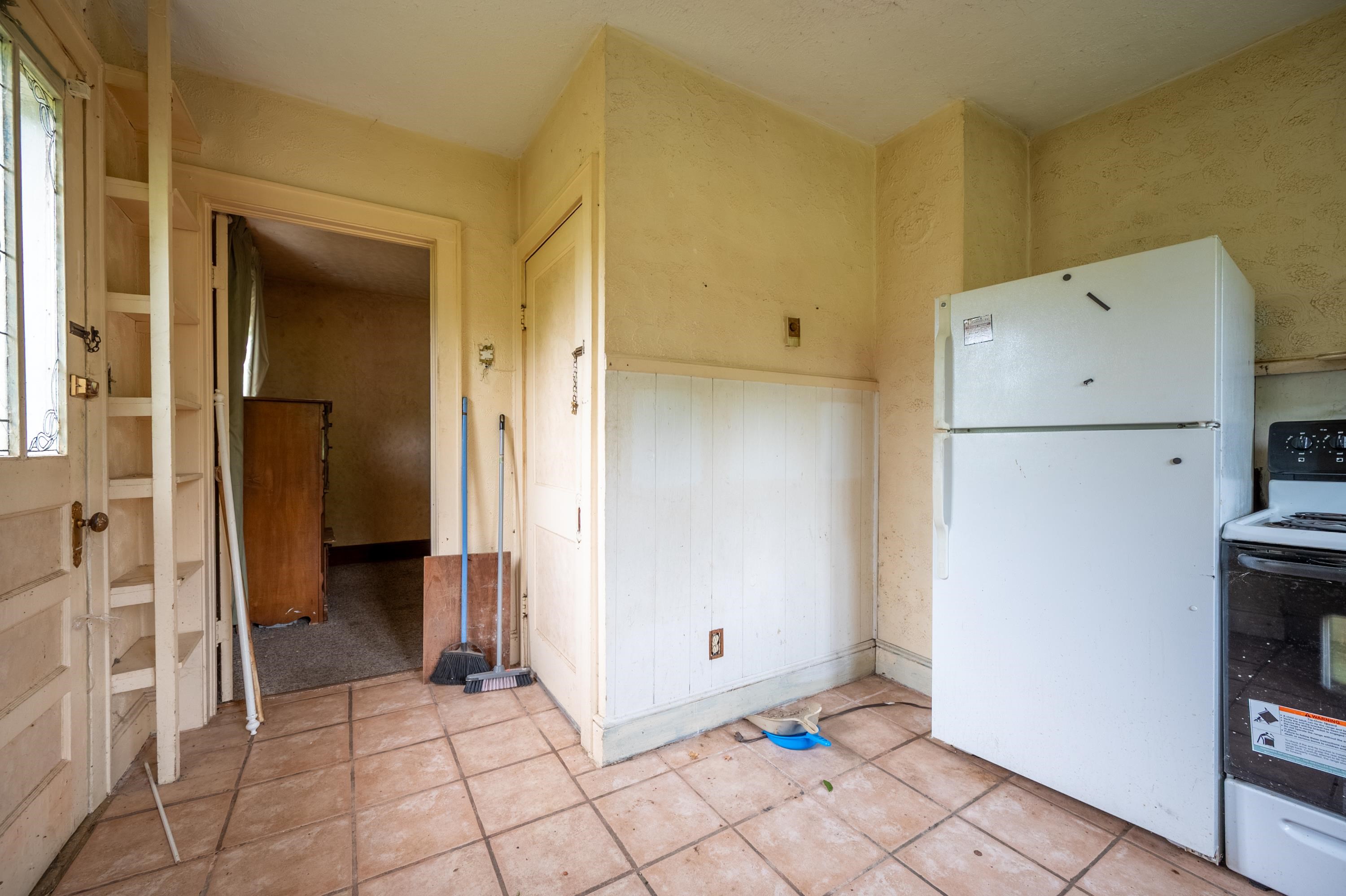 15 4th Street SE Pulaski VA 24301