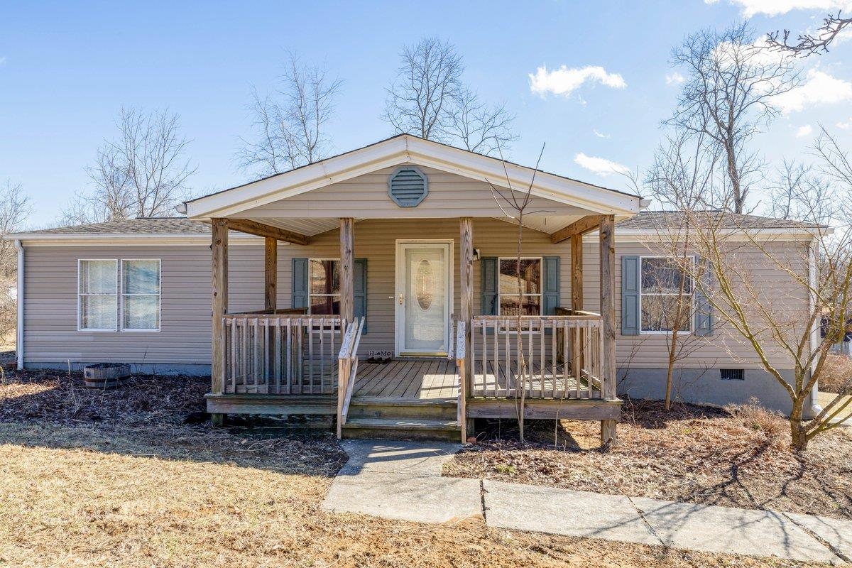 4993 Pearl Street Pulaski VA 24301