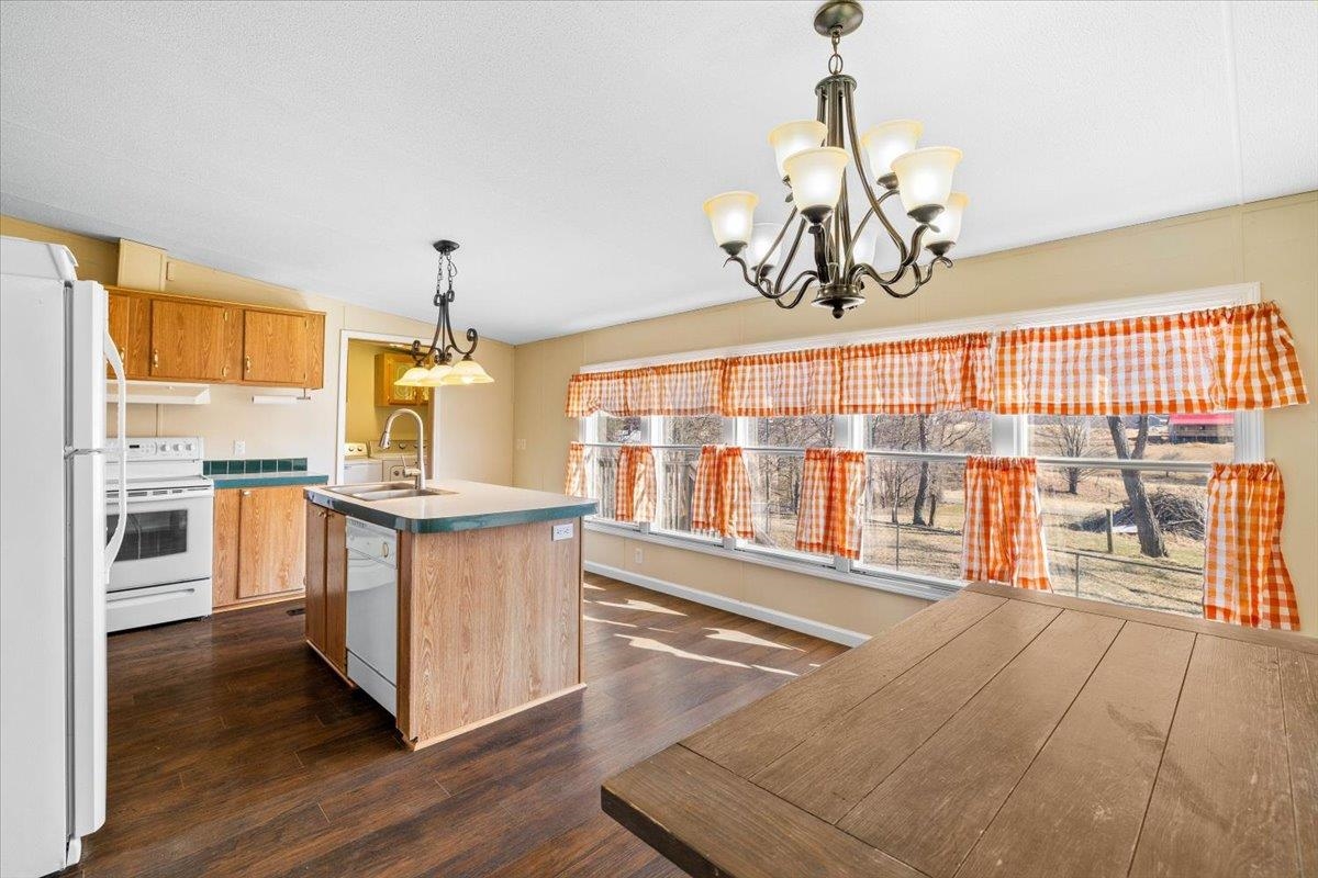 4993 Pearl Street Pulaski VA 24301