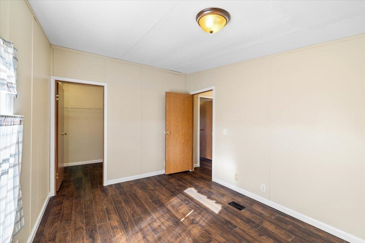 4993 Pearl Street Pulaski VA 24301