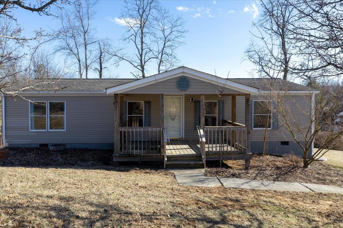 4993 Pearl Street Pulaski VA 24301