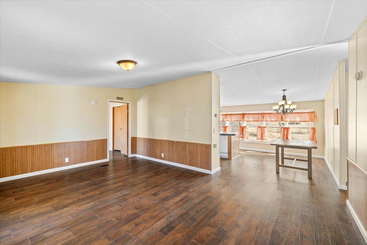 4993 Pearl Street Pulaski VA 24301