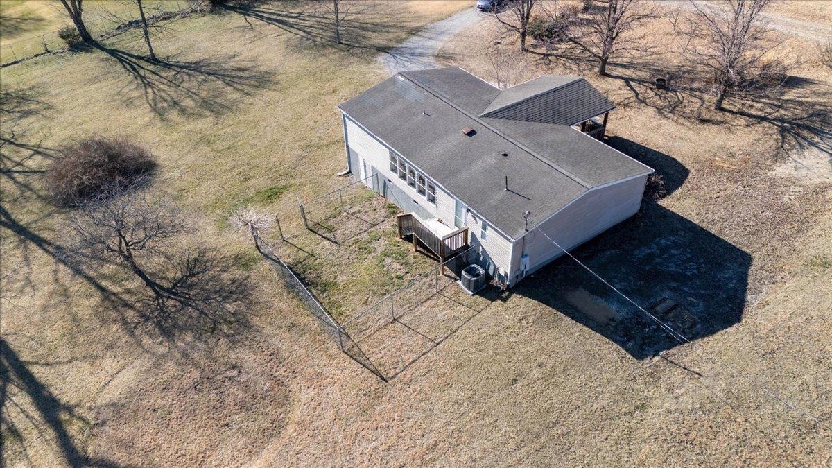 4993 Pearl Street Pulaski VA 24301