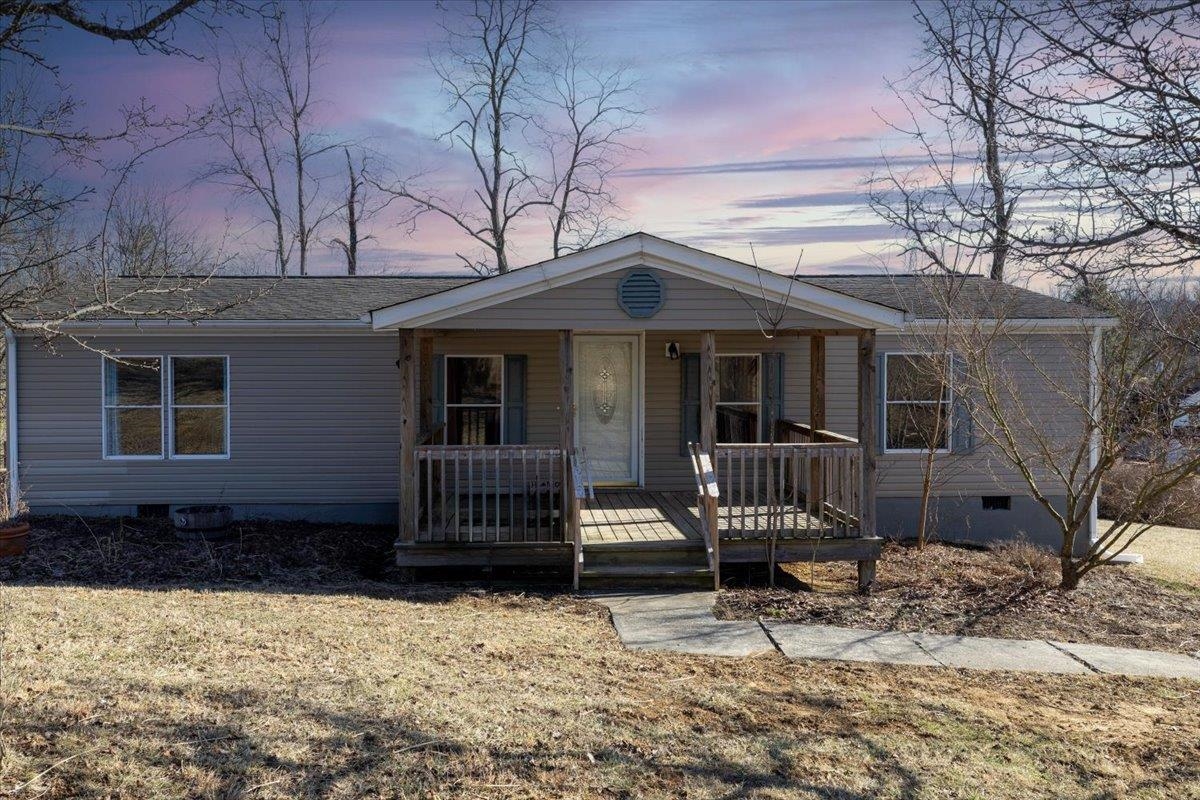 4993 Pearl Street Pulaski VA 24301