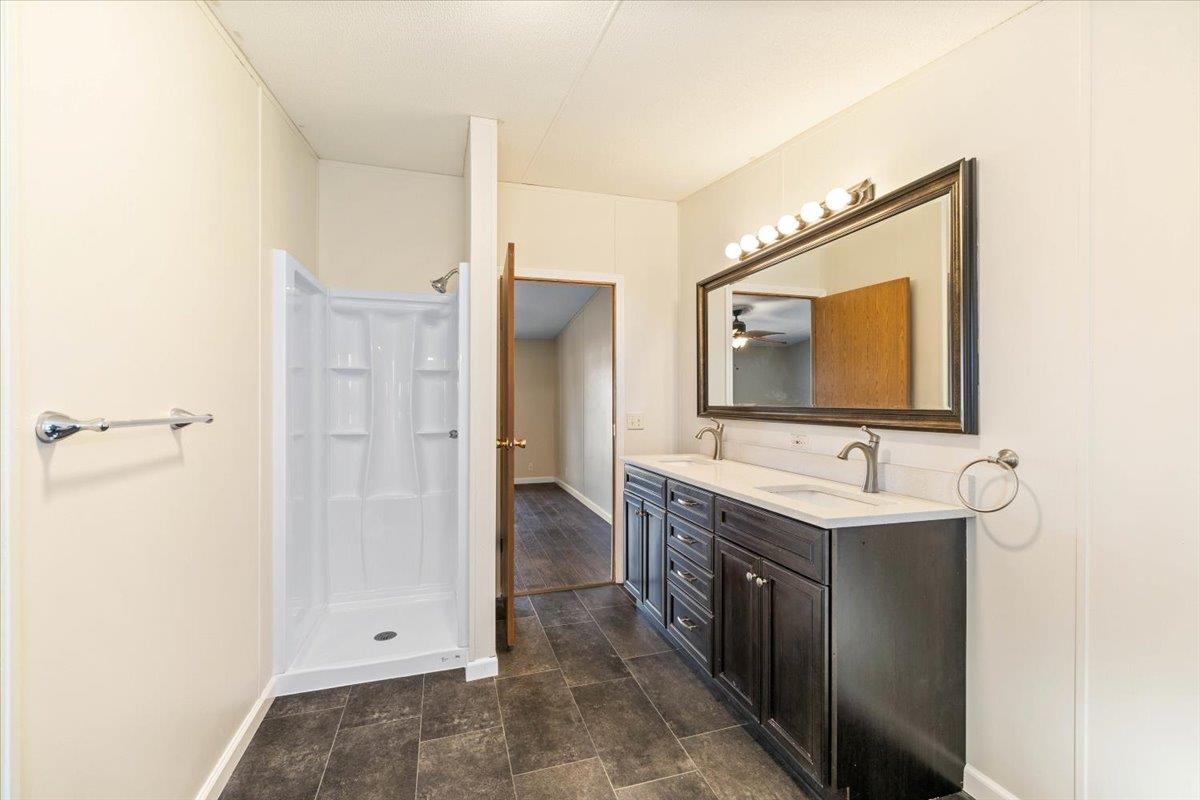 4993 Pearl Street Pulaski VA 24301