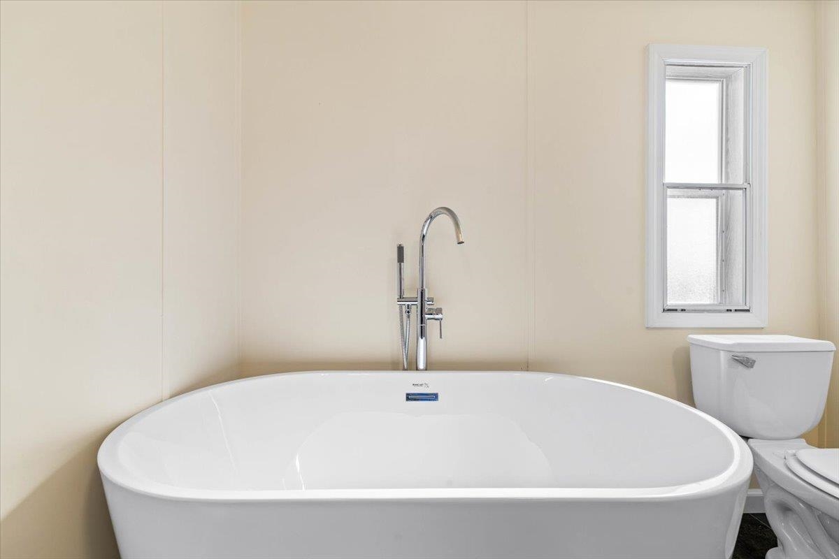 4993 Pearl Street Pulaski VA 24301