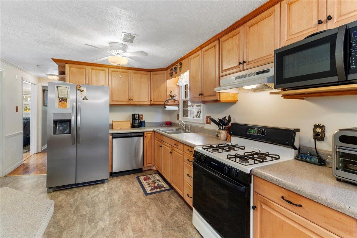 2012 Huffville Road Pilot VA 24138
