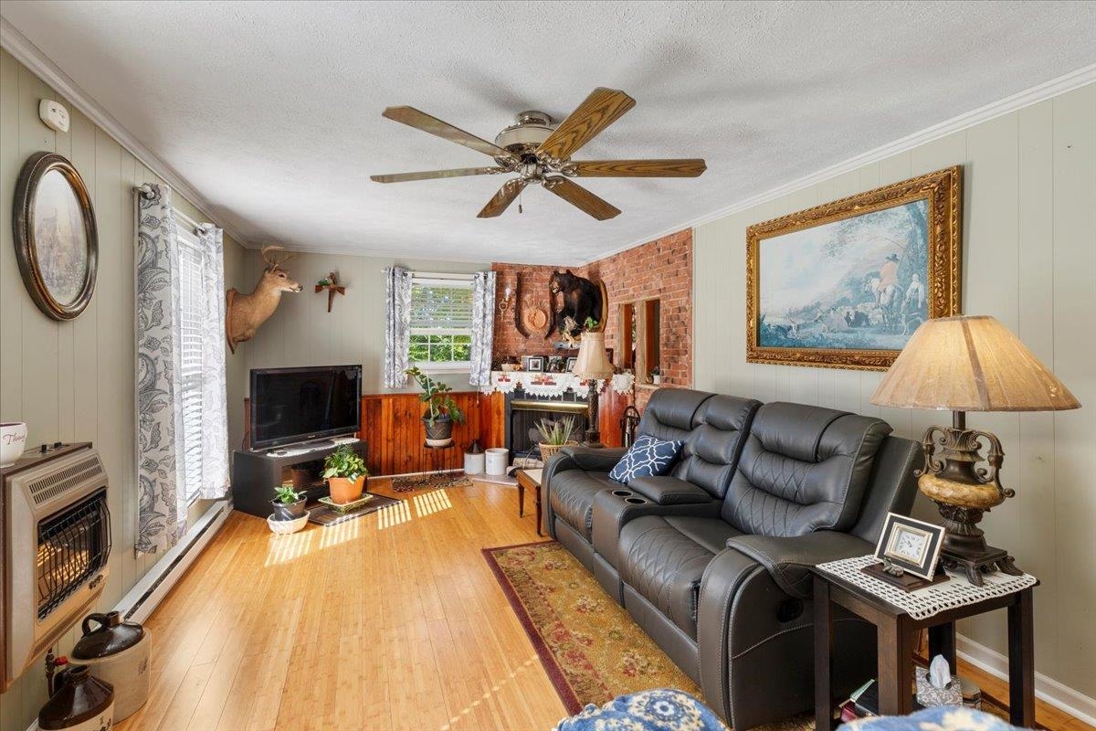 2012 Huffville Road Pilot VA 24138