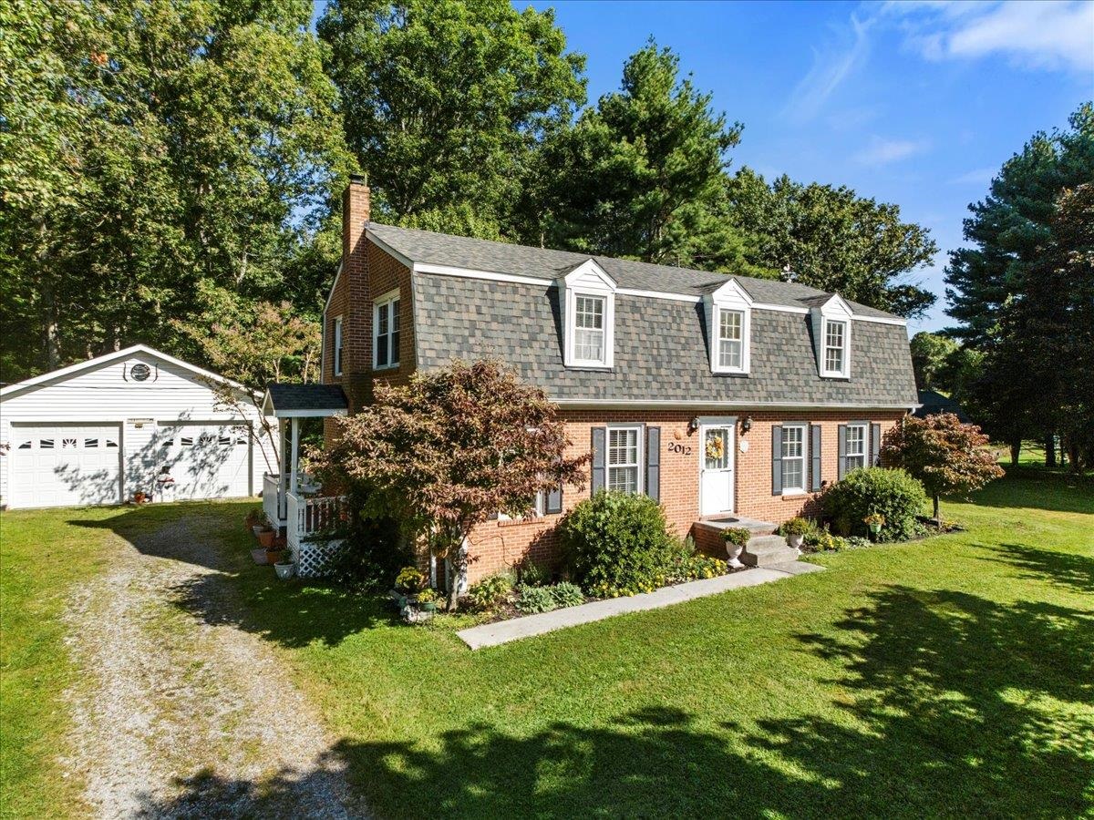 2012 Huffville Road Pilot VA 24138