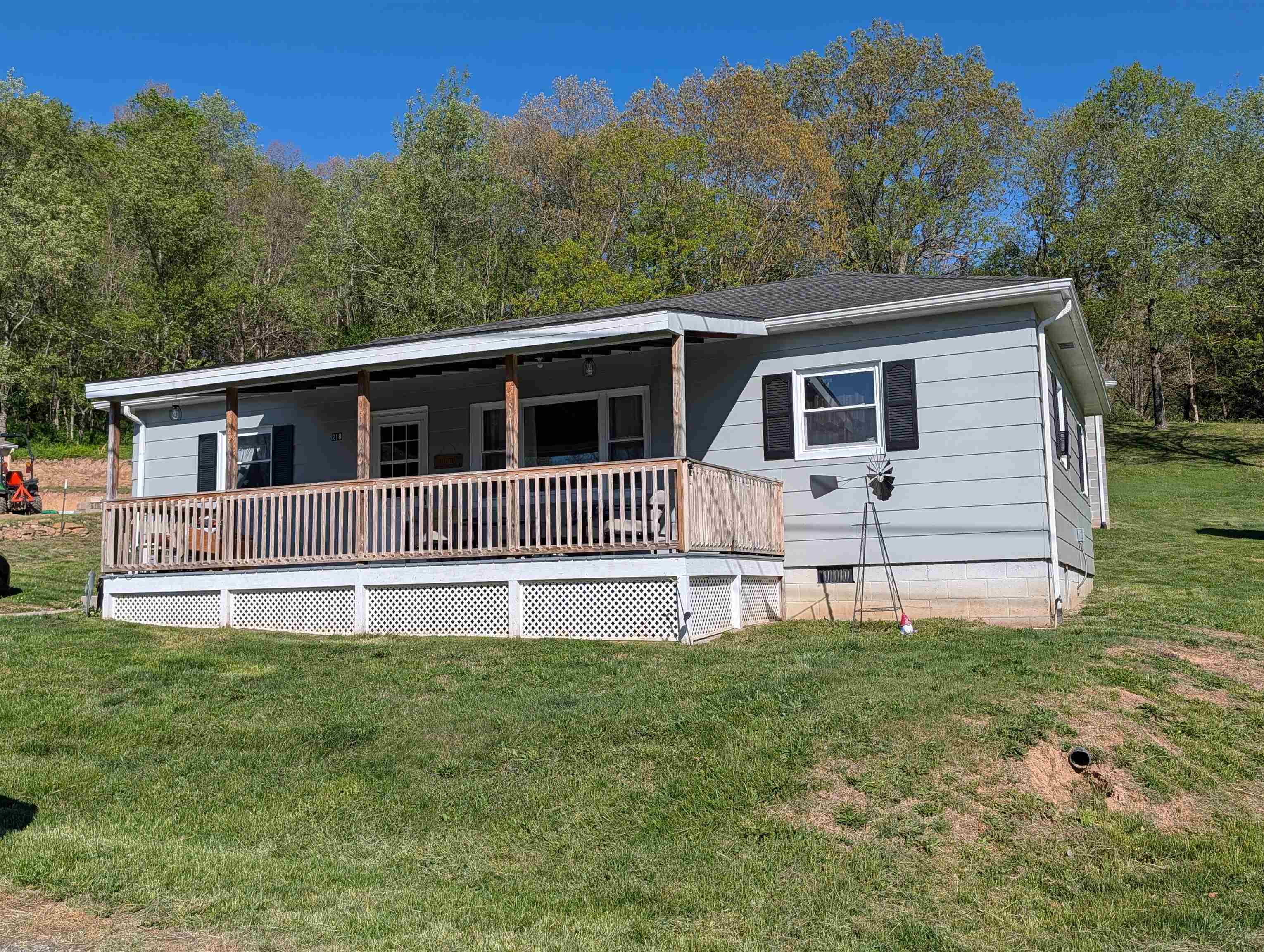 218 Church Street Rich Creek VA 24147