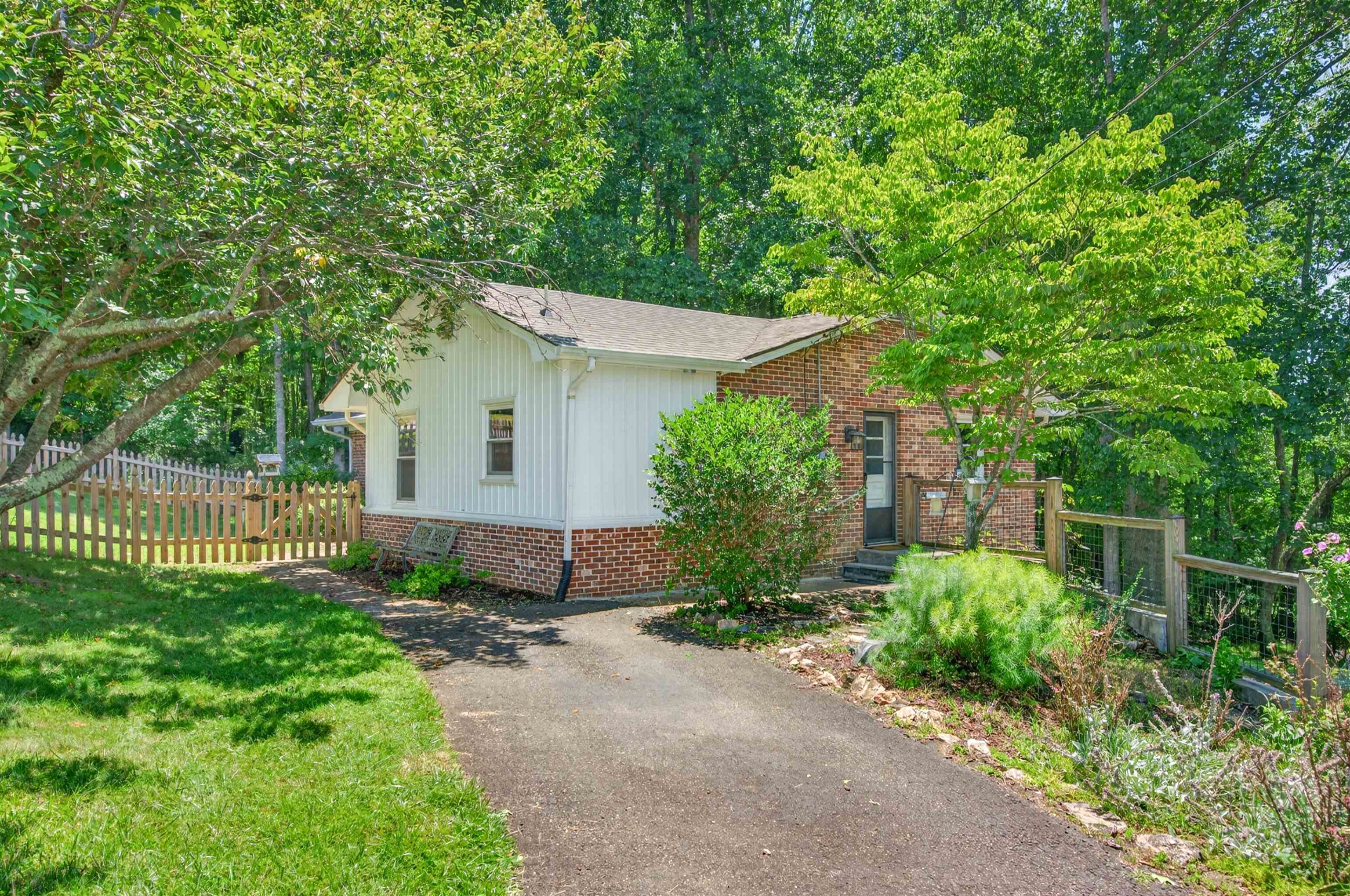 265 Penn Road NW Floyd VA 24091
