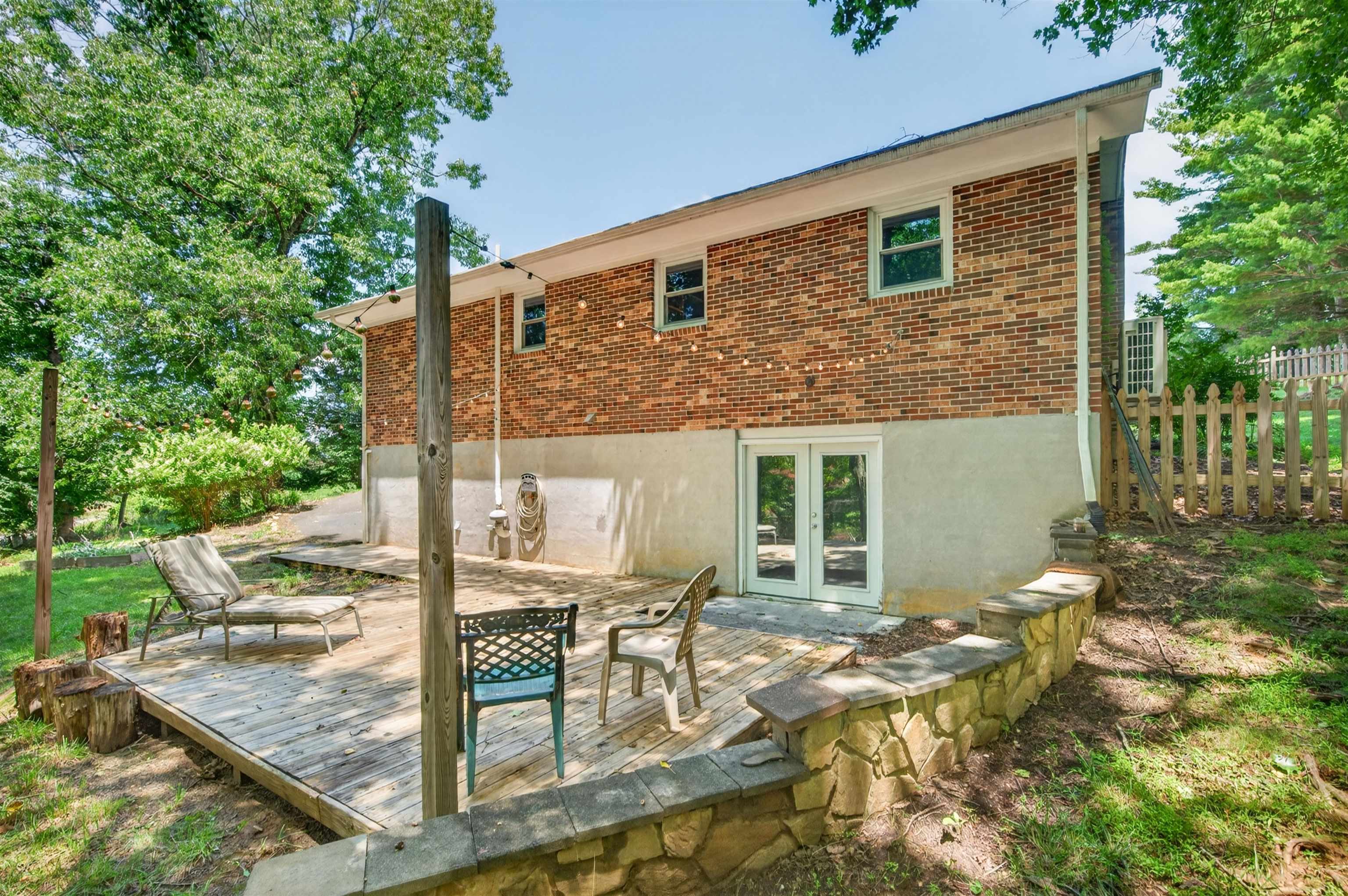 265 Penn Road NW Floyd VA 24091