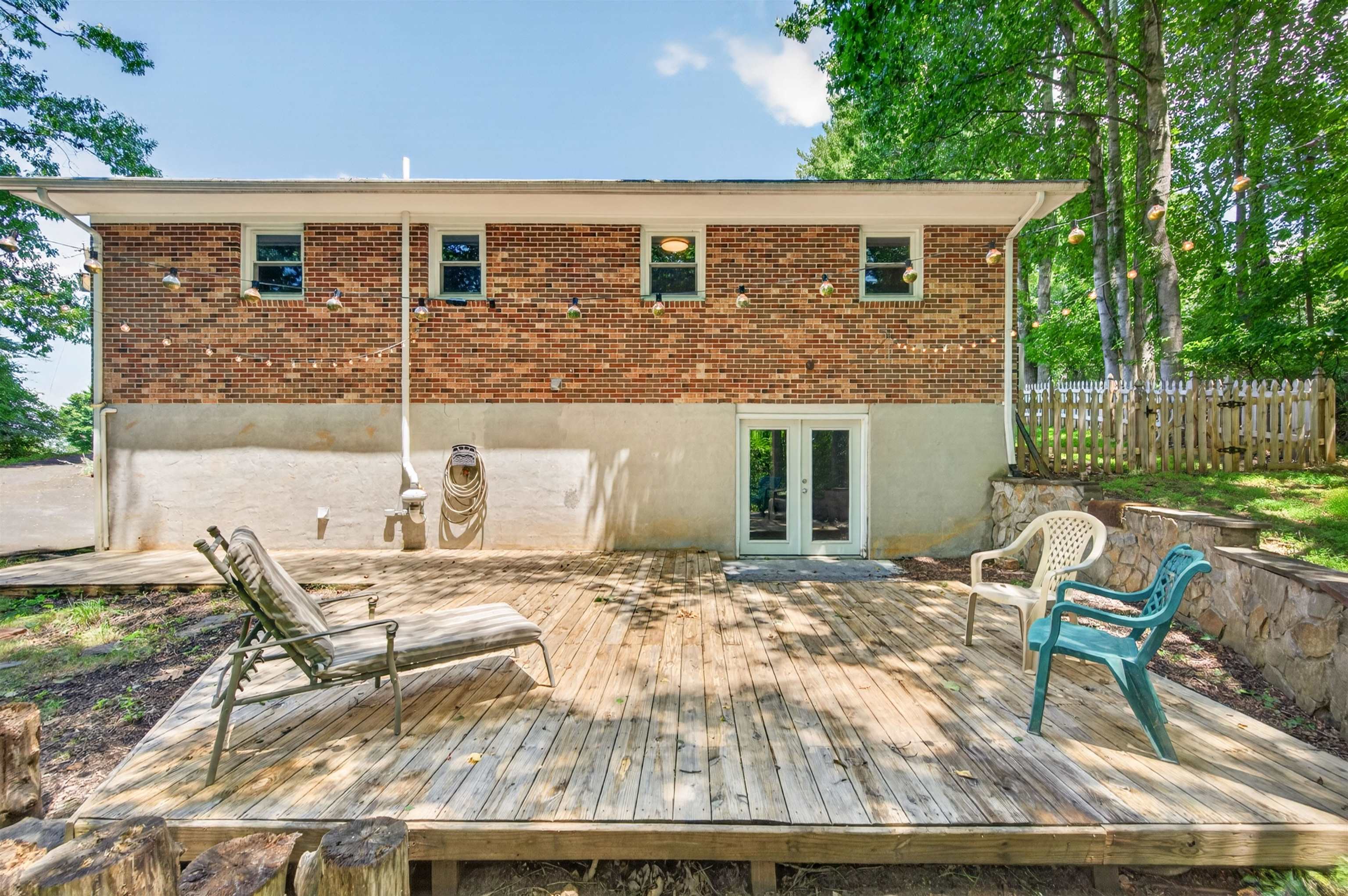 265 Penn Road NW Floyd VA 24091