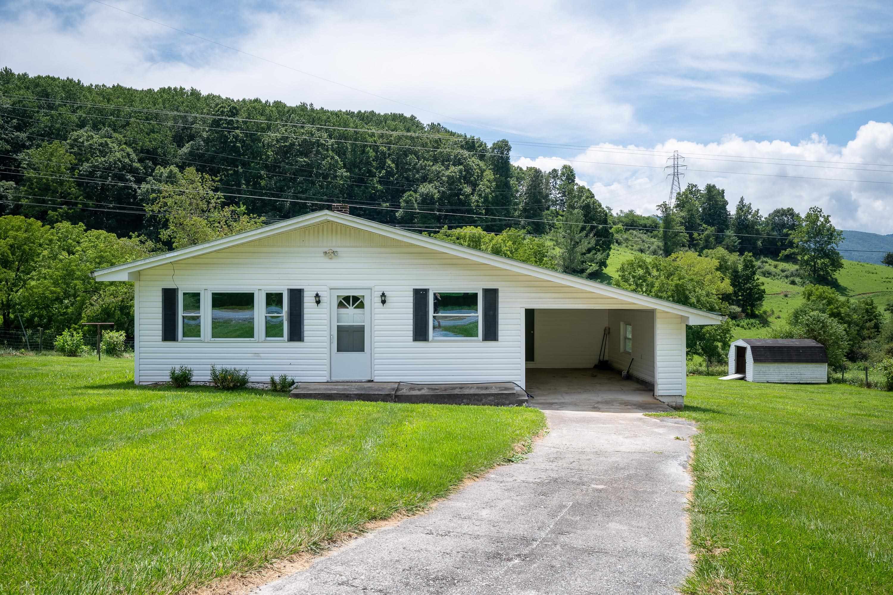 9656 E Blue Grass Trail Bland VA 24315
