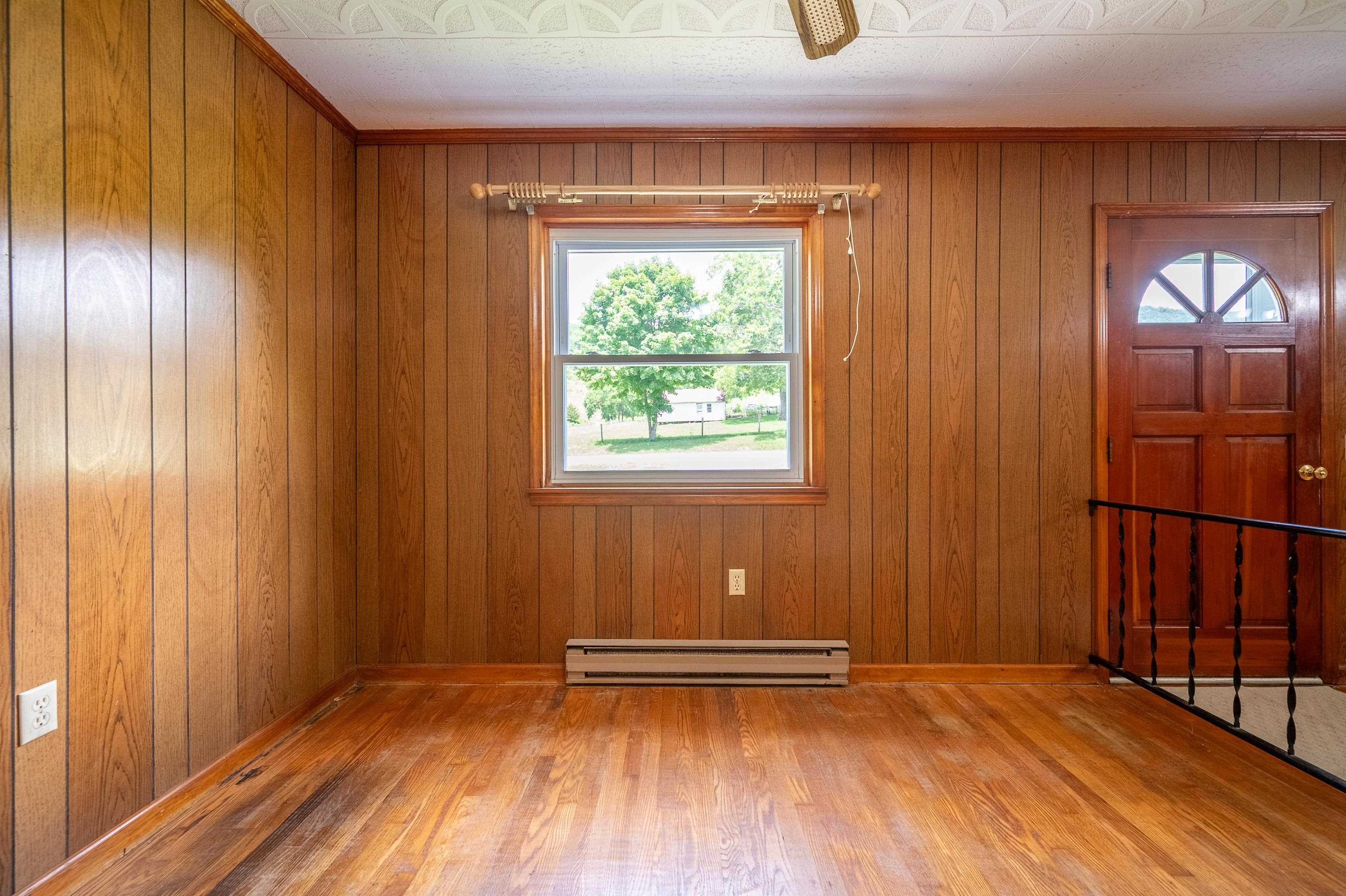 9656 E Blue Grass Trail Bland VA 24315